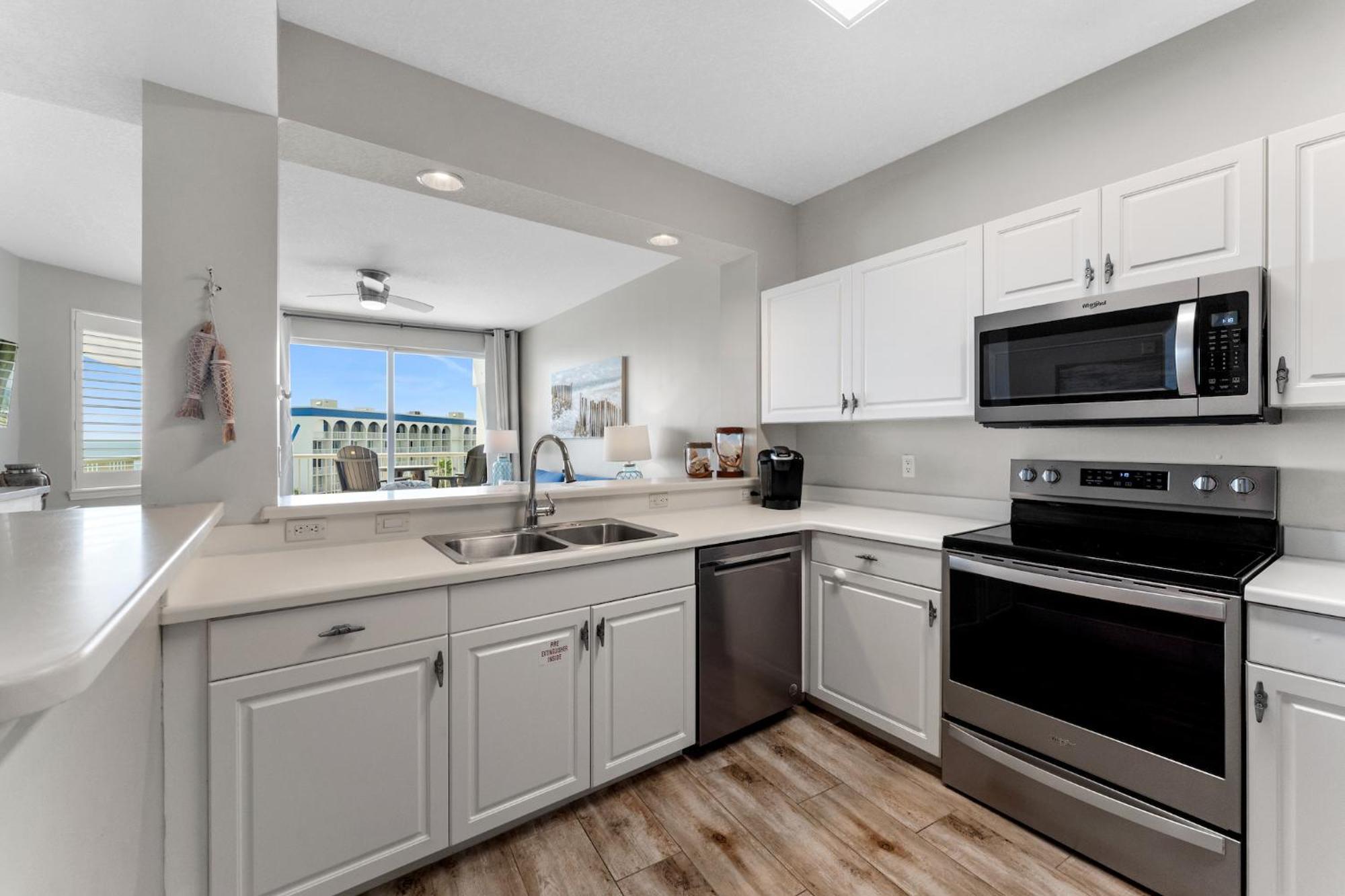 Destin West Gulfside 510 - Amazing Views - Service