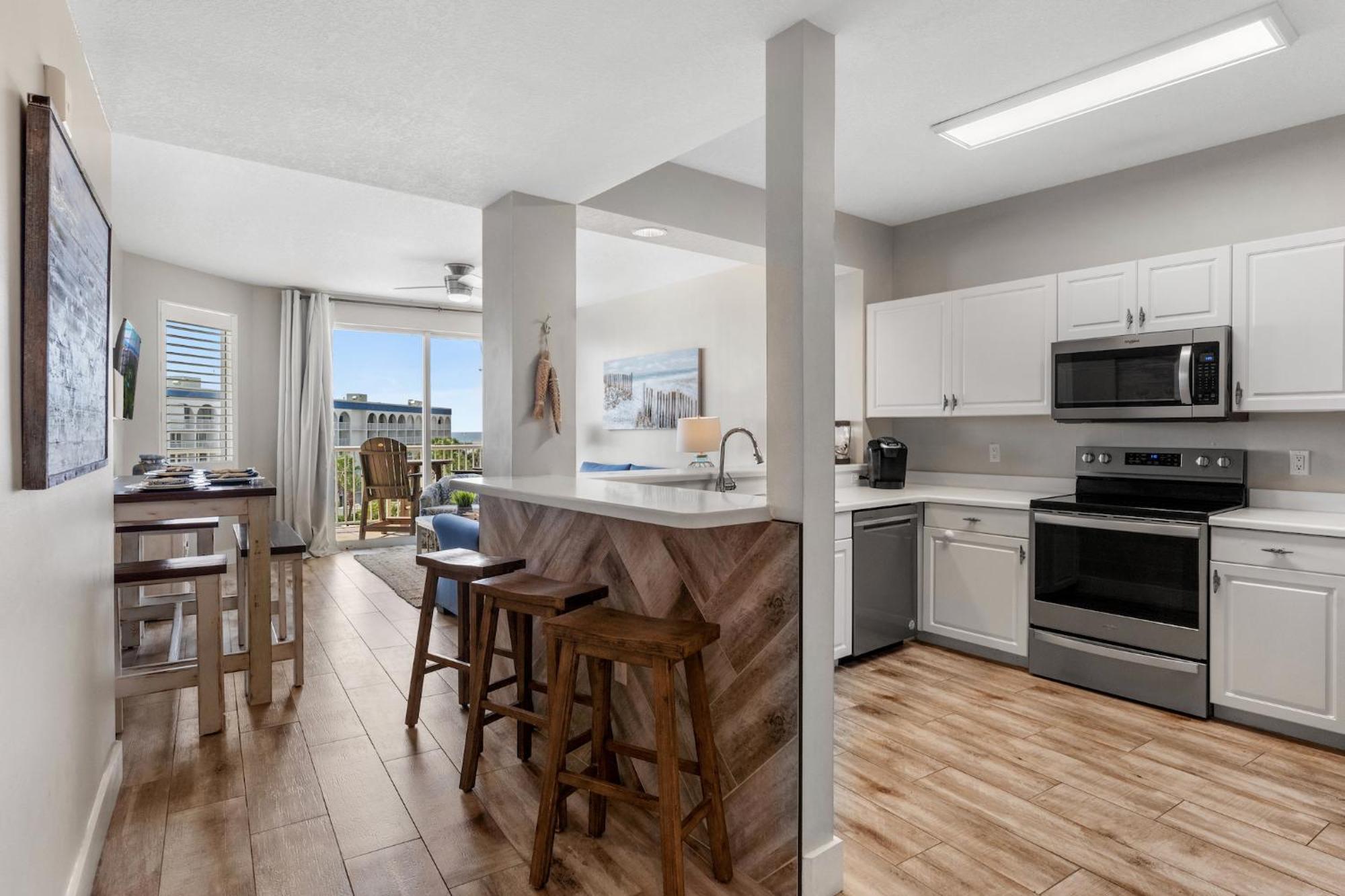 Destin West Gulfside 510 - Amazing Views - Service * Fort Walton Beach