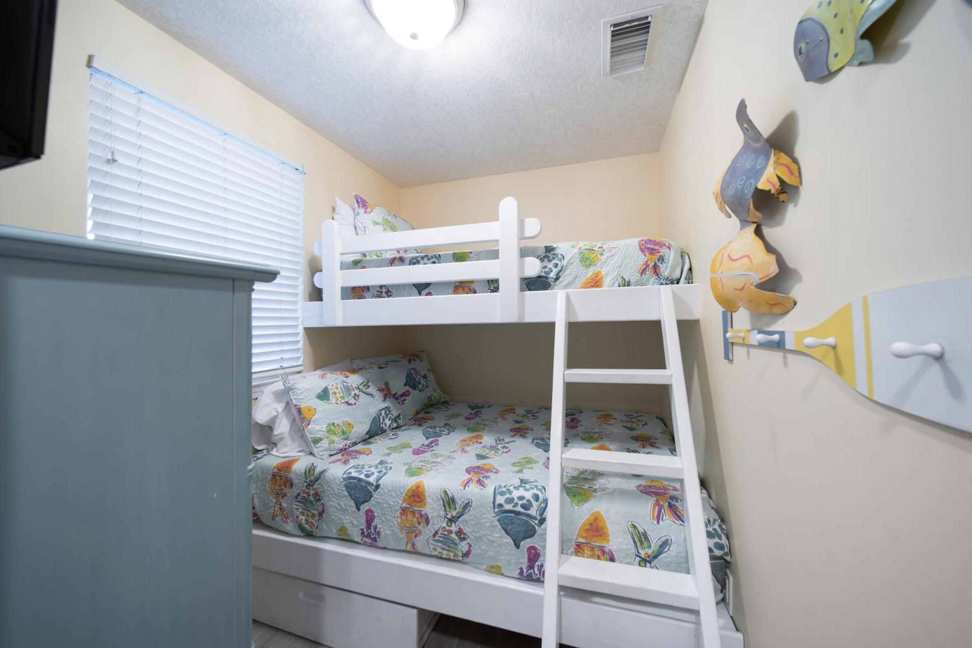 Destin West Gulfside 410 - Amazing View - Free Service! Fort Walton Beach