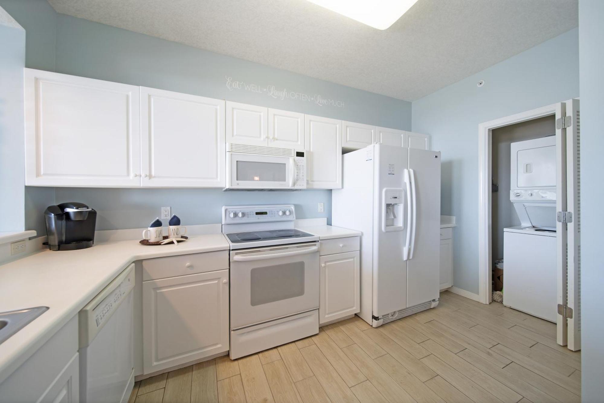 Destin West Gulfside 410 - Amazing View - Free Service! * Fort Walton Beach