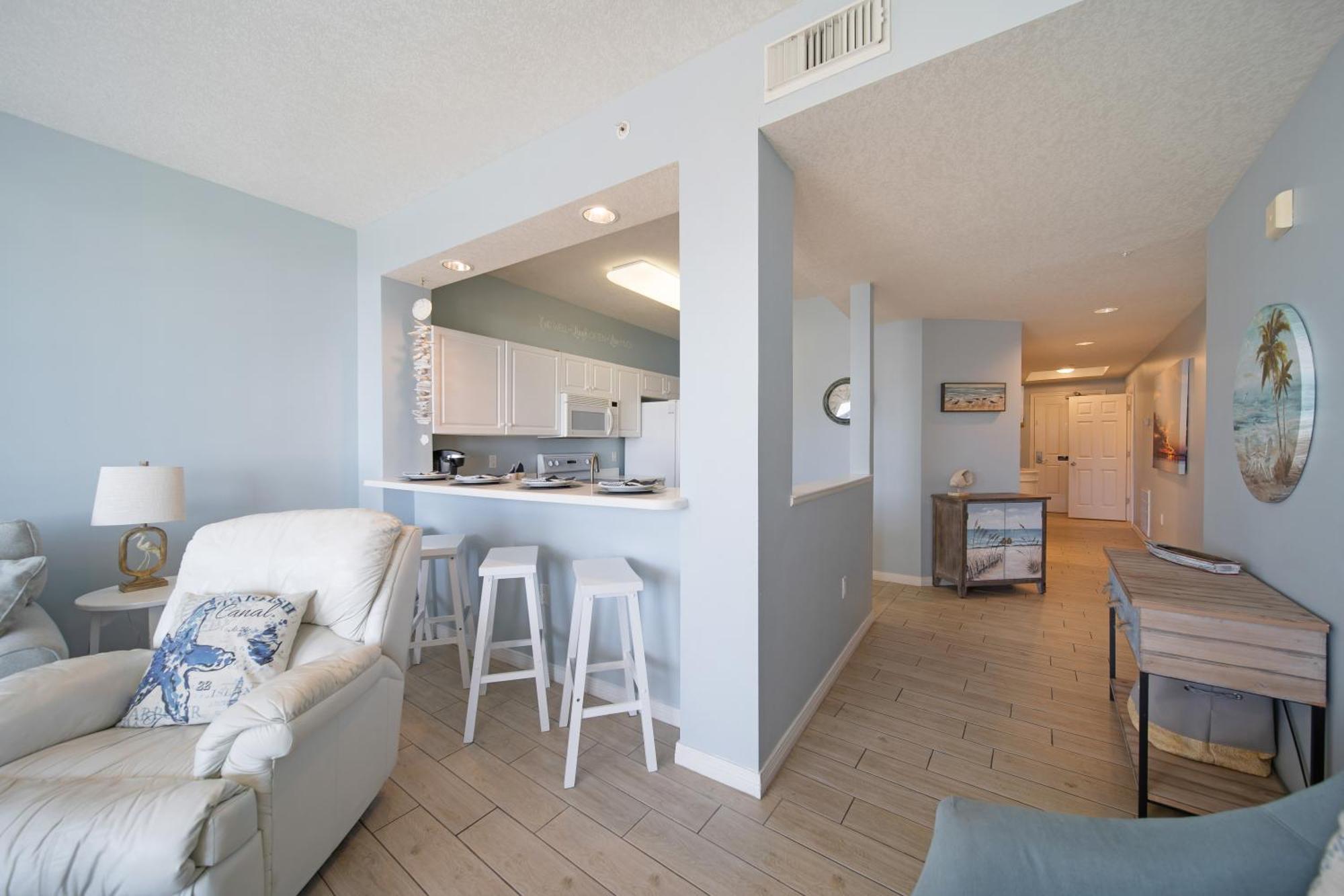 Destin West Gulfside 410 - Amazing View - Free Service! Fort Walton Beach