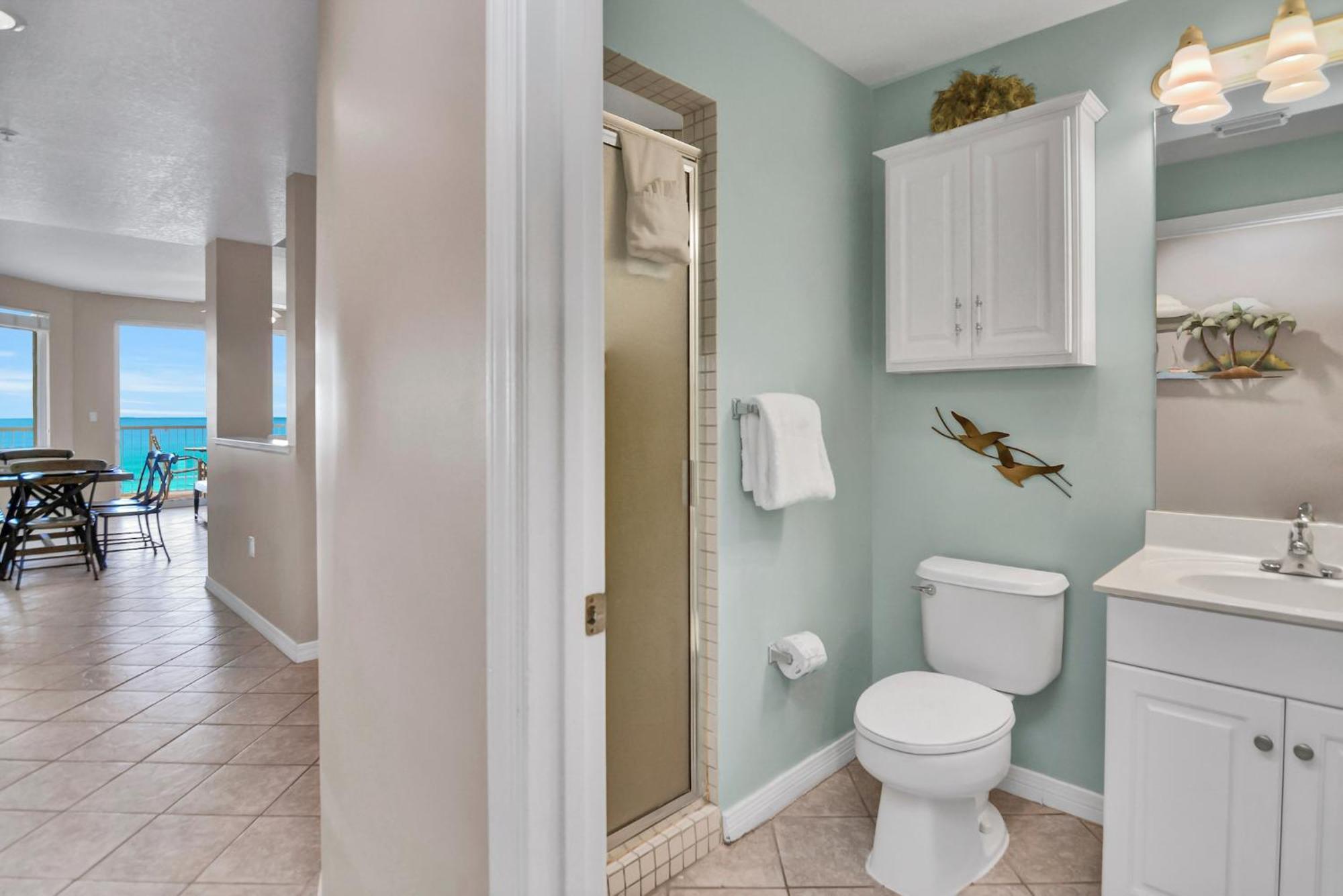 Destin West Gulfside 301 - True Beachfront Luxury - Beautiful Views! Holiday home *