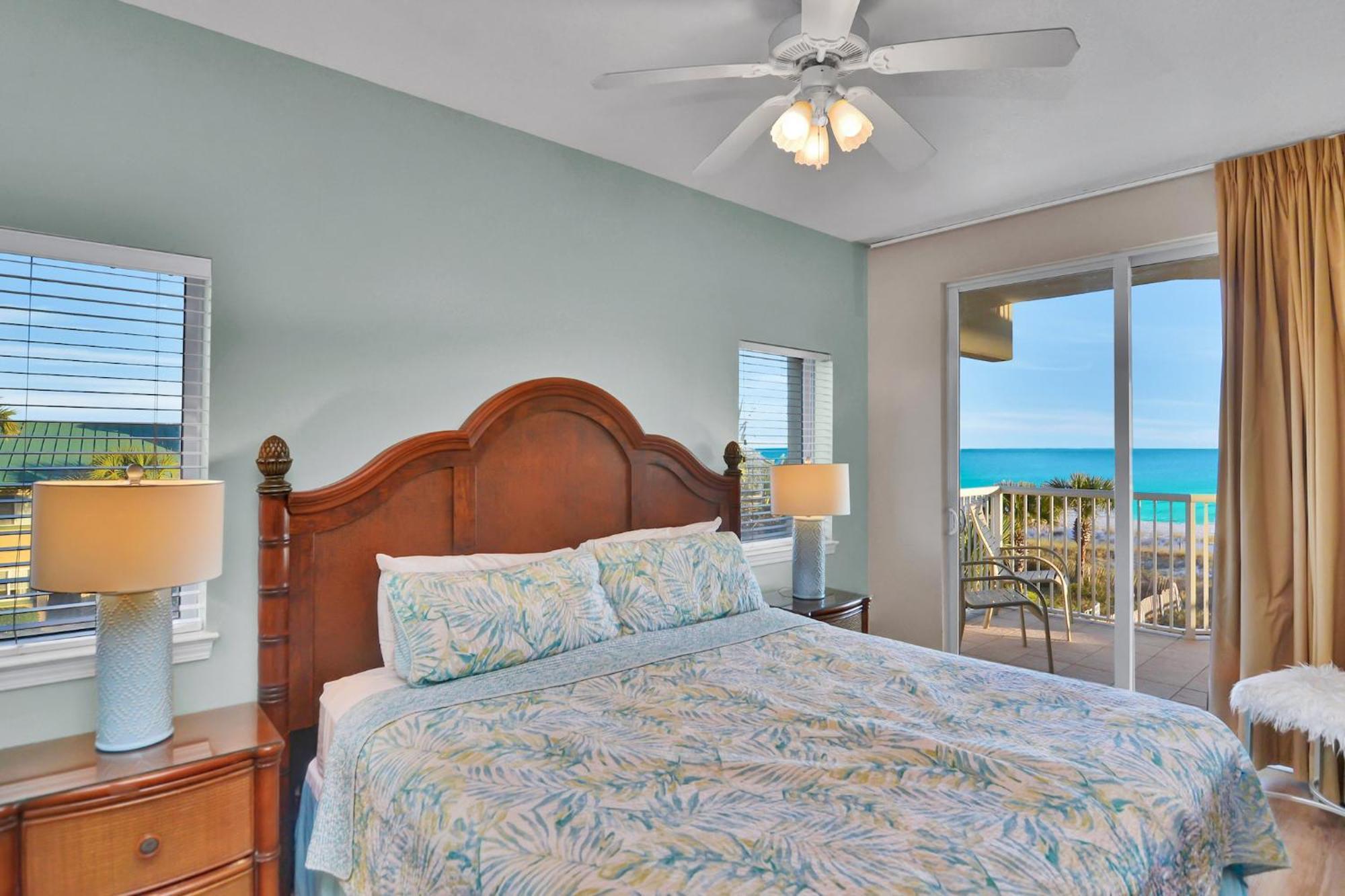 Destin West Gulfside 301 - True Beachfront Luxury - Beautiful Views! Fort Walton Beach
