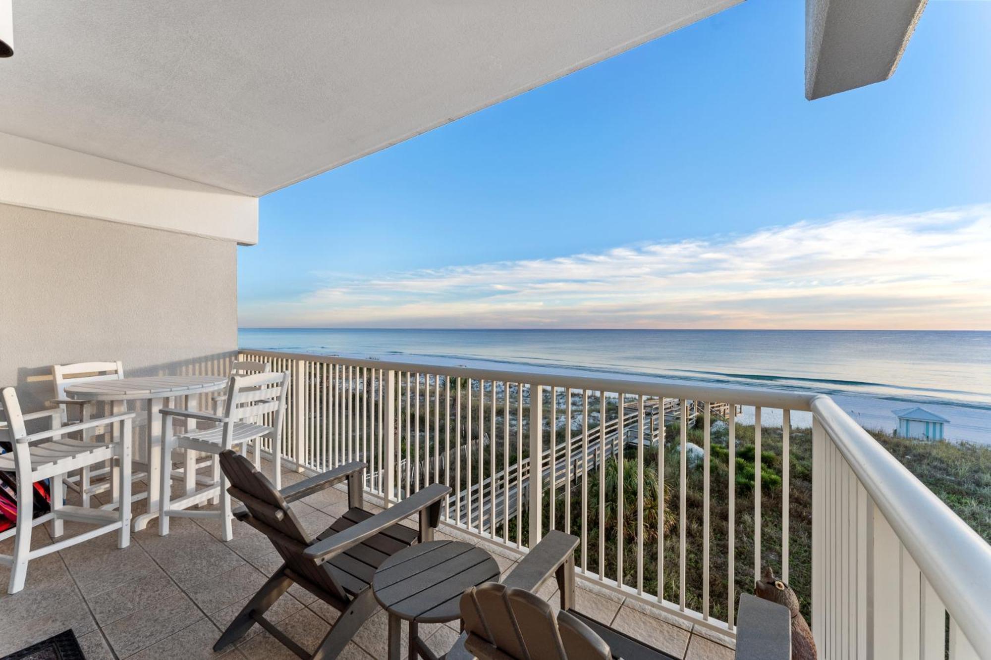 Gulfside 402 - True Luxury Beachfront At Destin West - View In The Resort! Holiday home