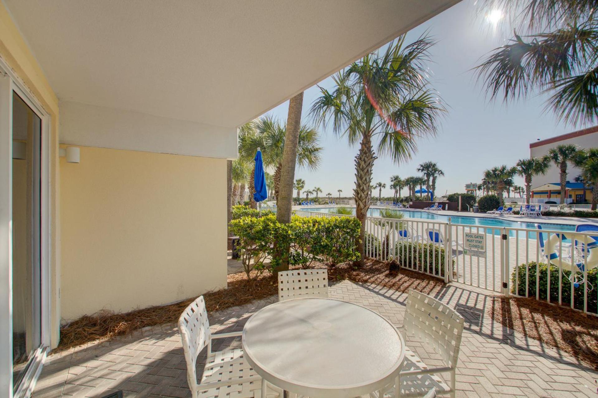 Gulfside 111 At Destin West - Ground Floor - Direct Pool & Access Holiday home *