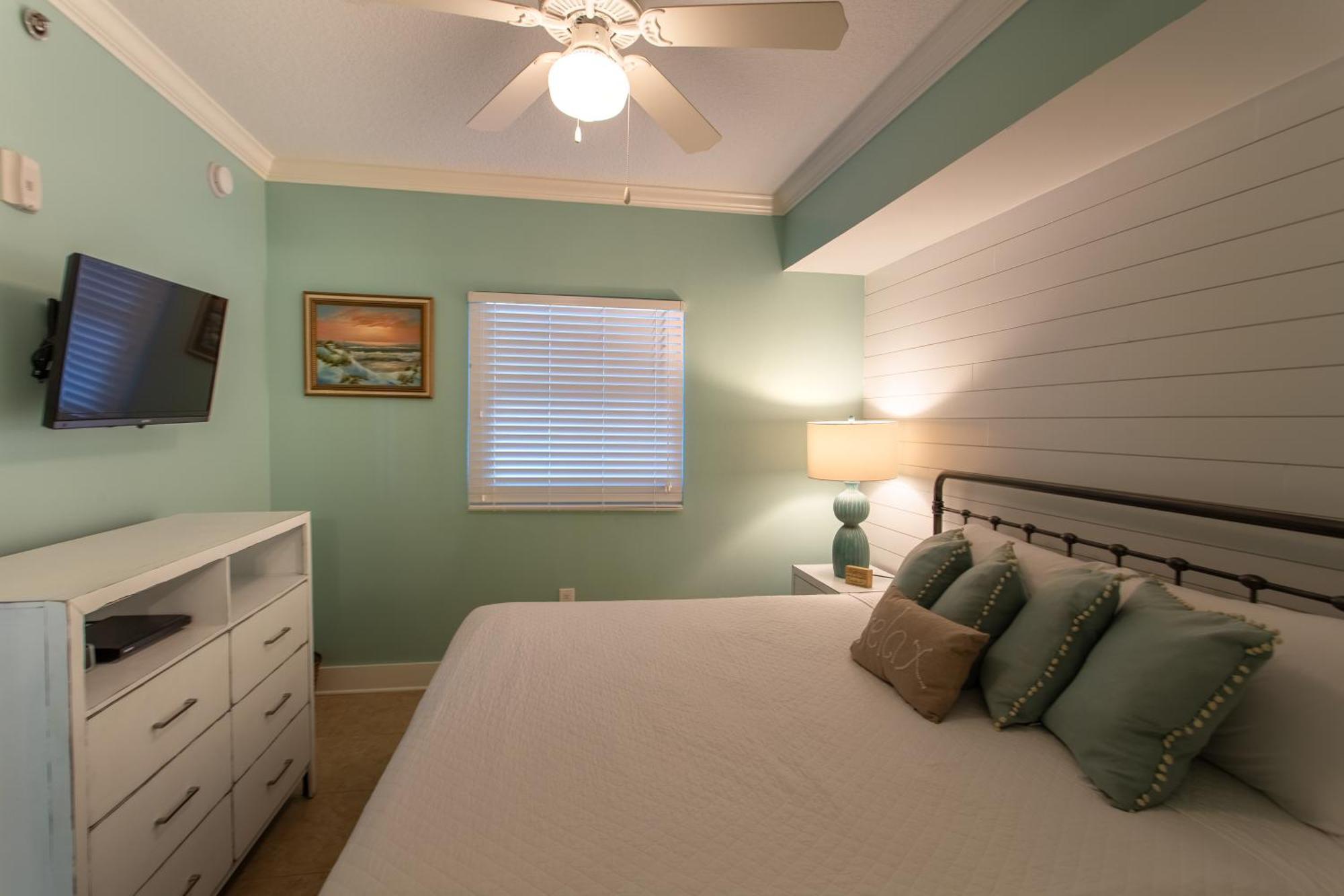 Waterscape C605 - Floor Views - Free Service - Interior Facing! * Fort Walton Beach