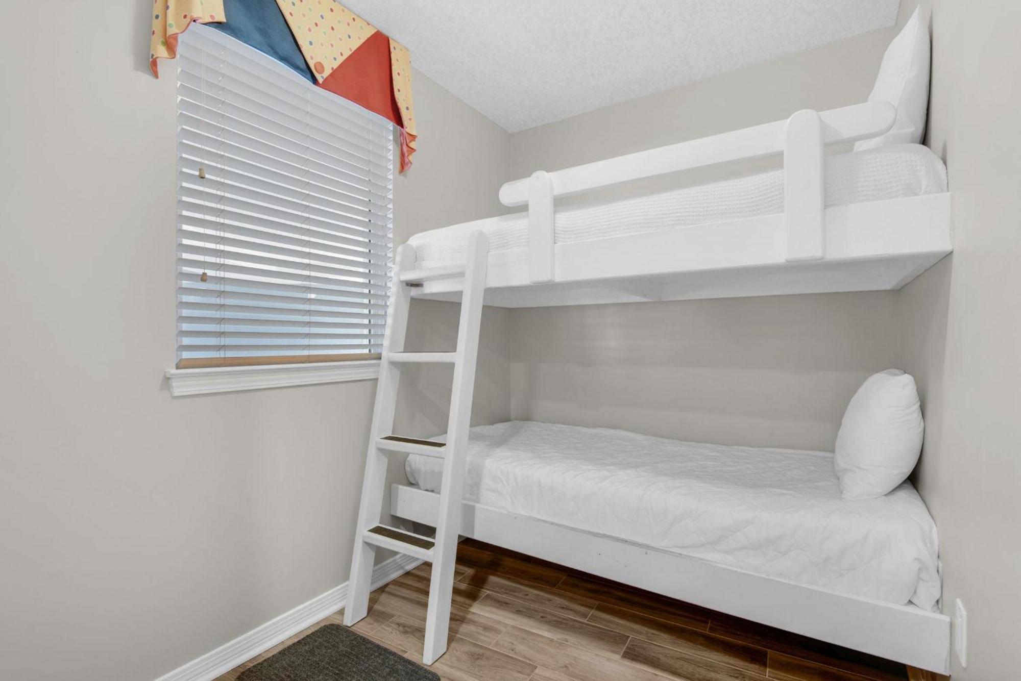 Destin West Gulfside #212 *