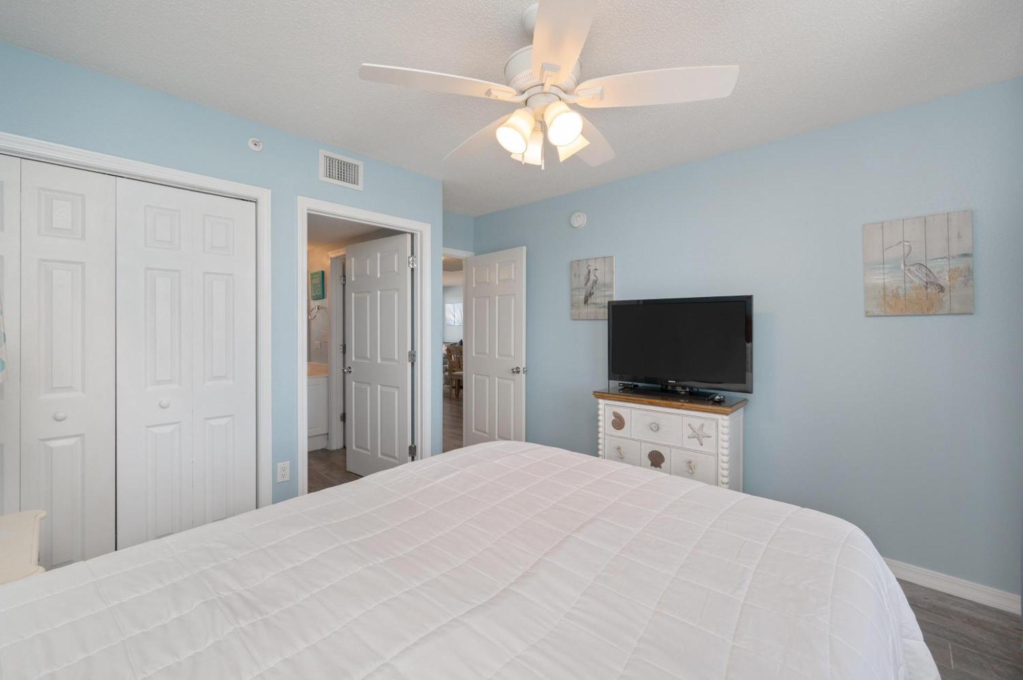 Ip#614-2bed/2 Bath Beachfront -remodeled Retreat! Apartment