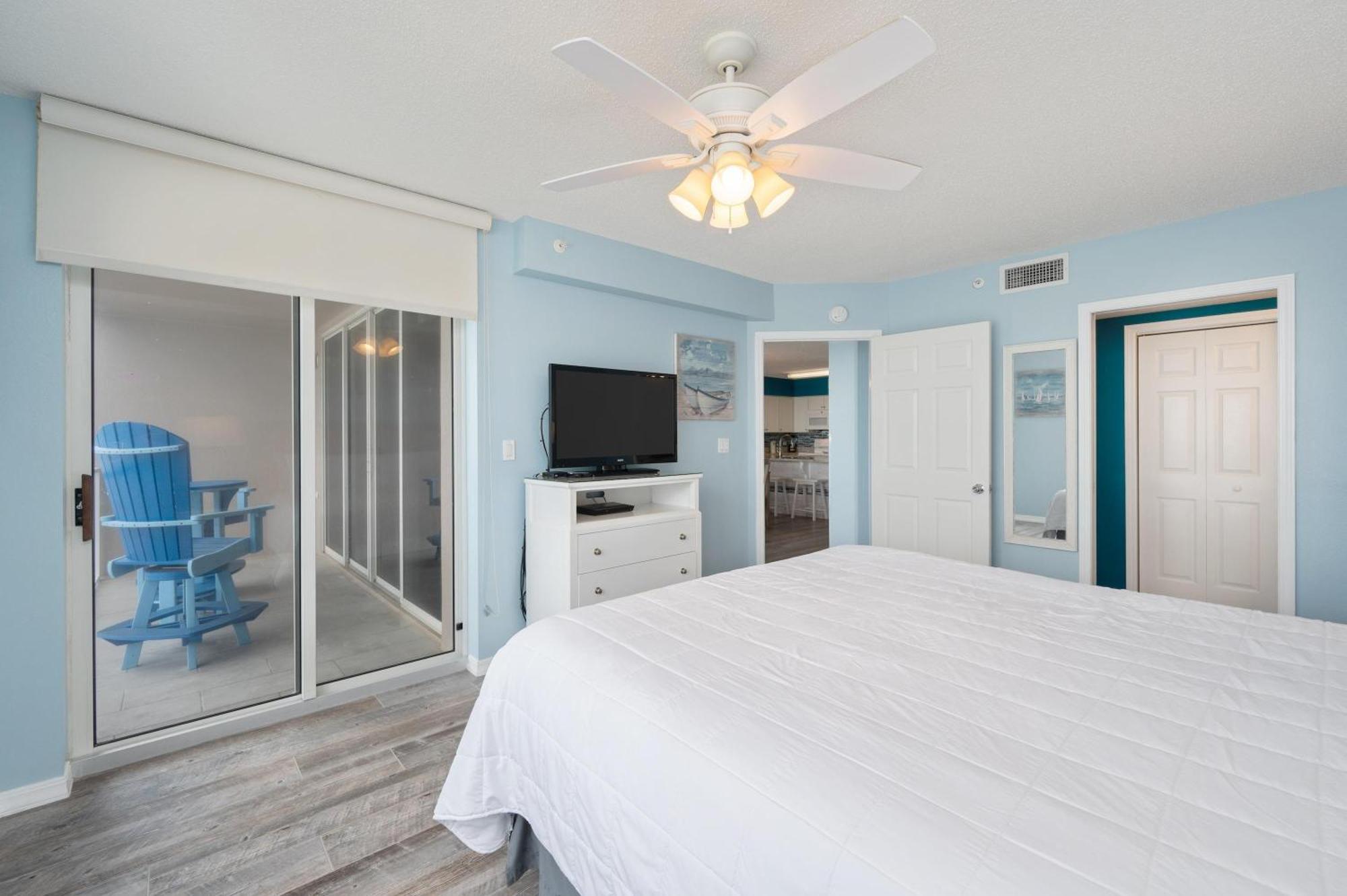 Apartment Ip#614-2bed/2 Bath Beachfront -remodeled Retreat! *