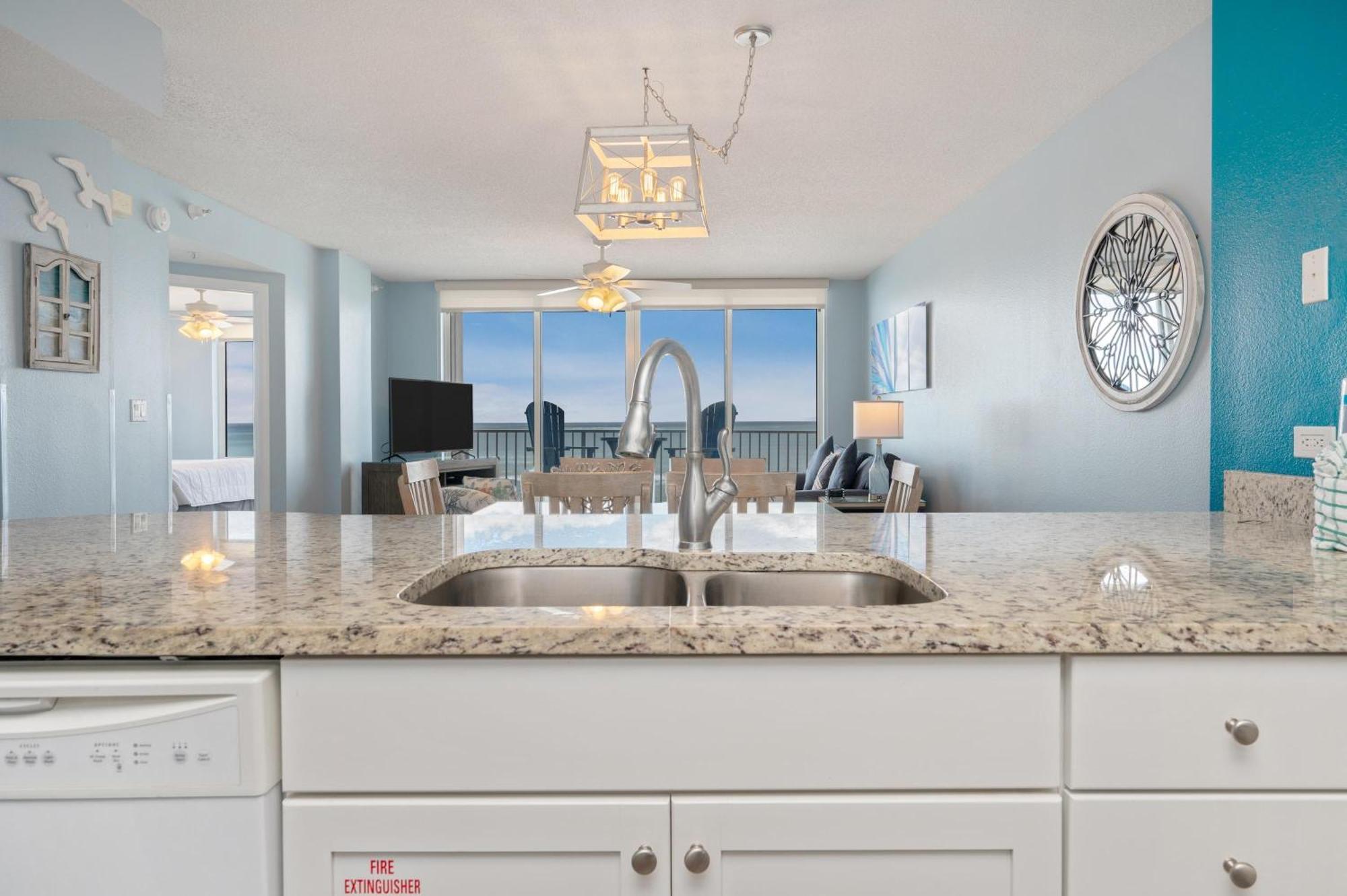 Ip#614-2bed/2 Bath Beachfront -remodeled Retreat! *