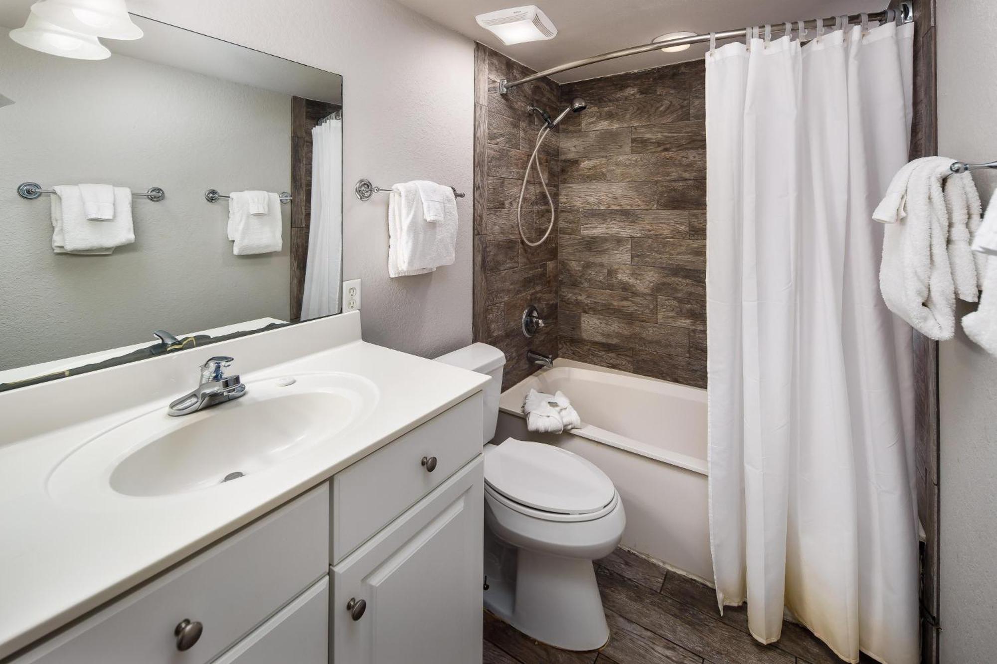 Nautilus 1101 - 3 Br/ 2 1/2 Ba Ground Floor On The - Free Service March To October Apartment *
