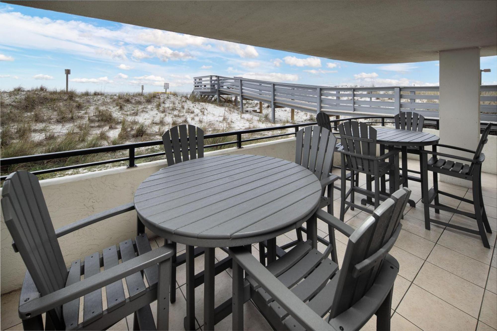 Nautilus 1101 - 3 Br/ 2 1/2 Ba Ground Floor On The - Free Service March To October Apartment Fort Walton Beach