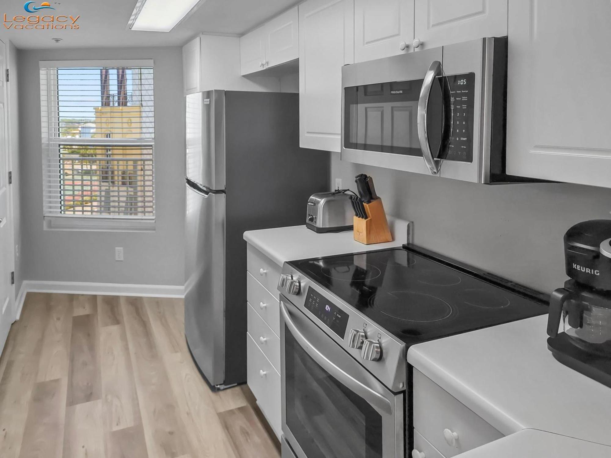 Apartment Sc 601b - Bchfront -free Seasonal Service! *