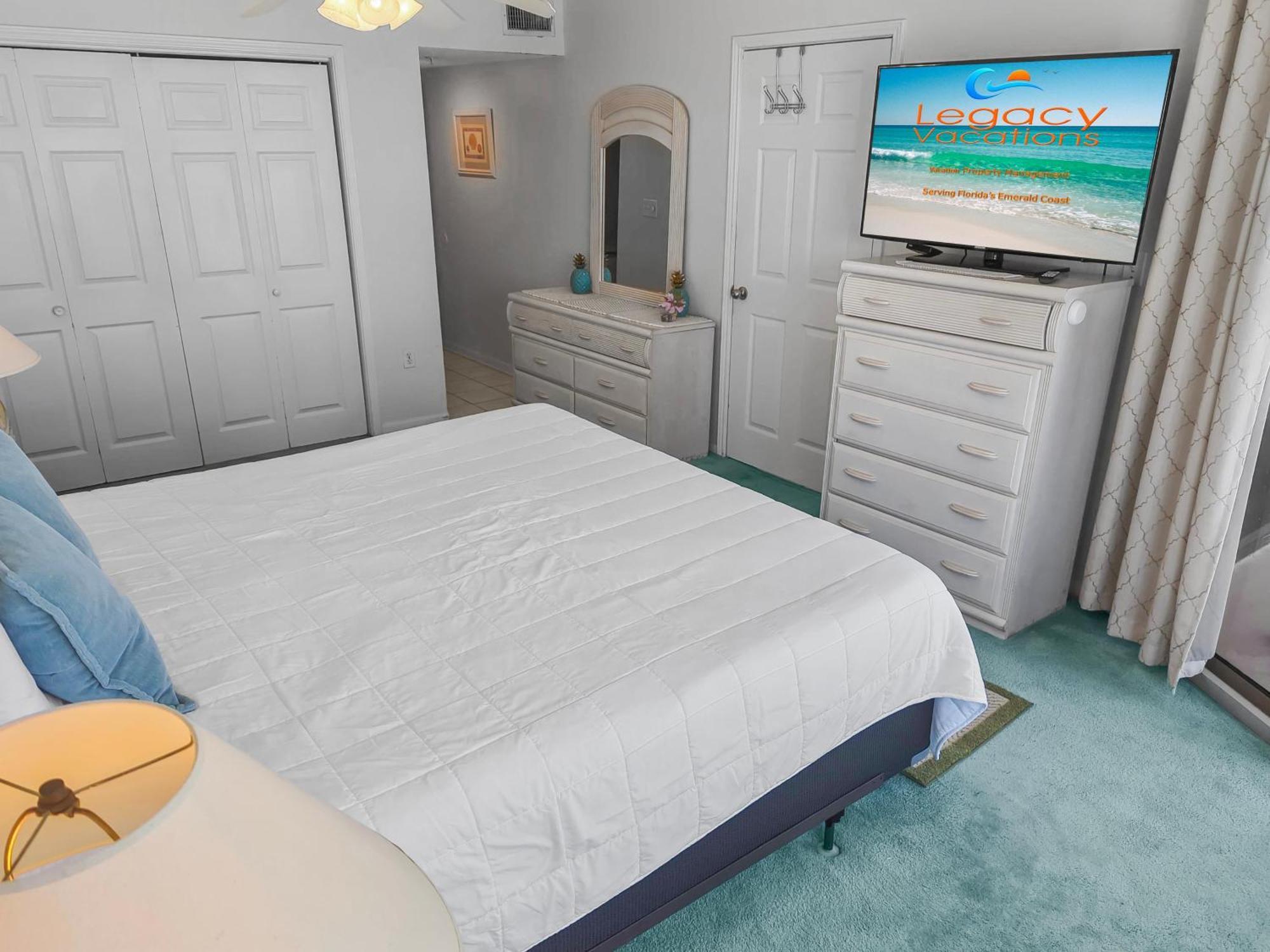 Budget Friendly 2 Bd With $1,000,000 View