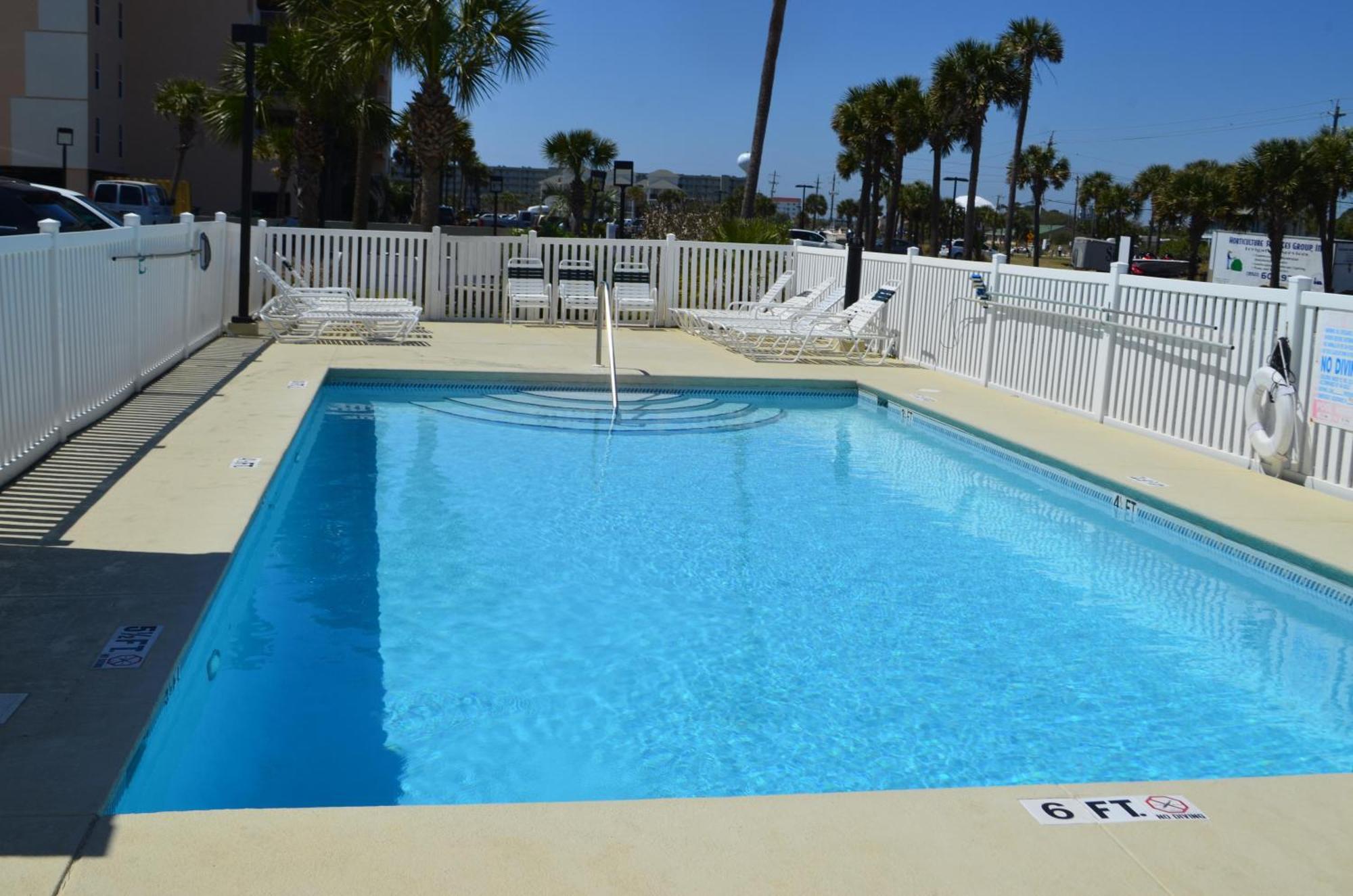 Budget Friendly 2 Bd With $1,000,000 View Fort Walton Beach