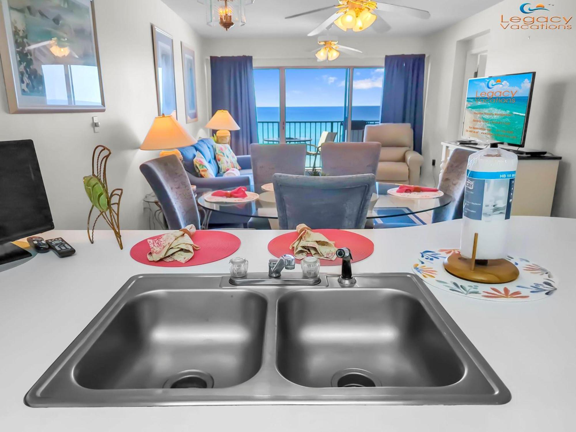 Budget Friendly 2 Bd With $1,000,000 View