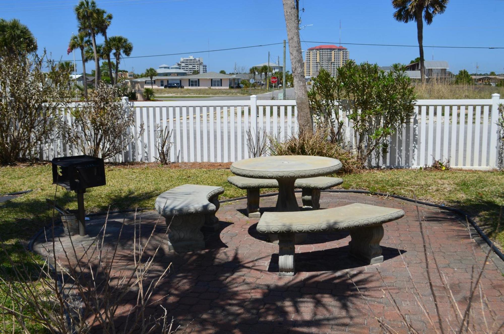 Apartment Budget Friendly 2 Bd With $1,000,000 View Fort Walton Beach