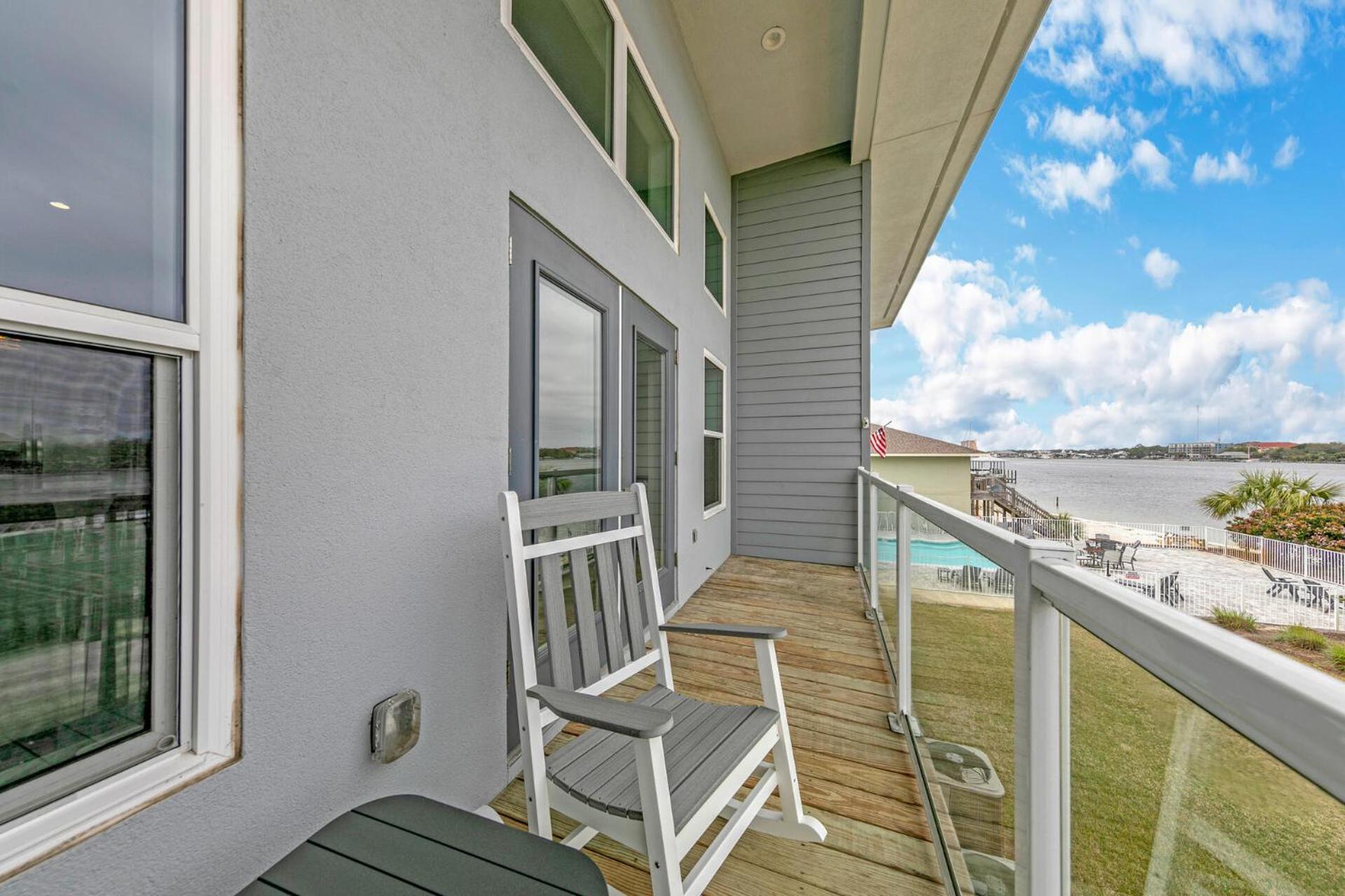 Completely Coastal Spacious Townhome With Harbor Views A Dock And Community Pool *