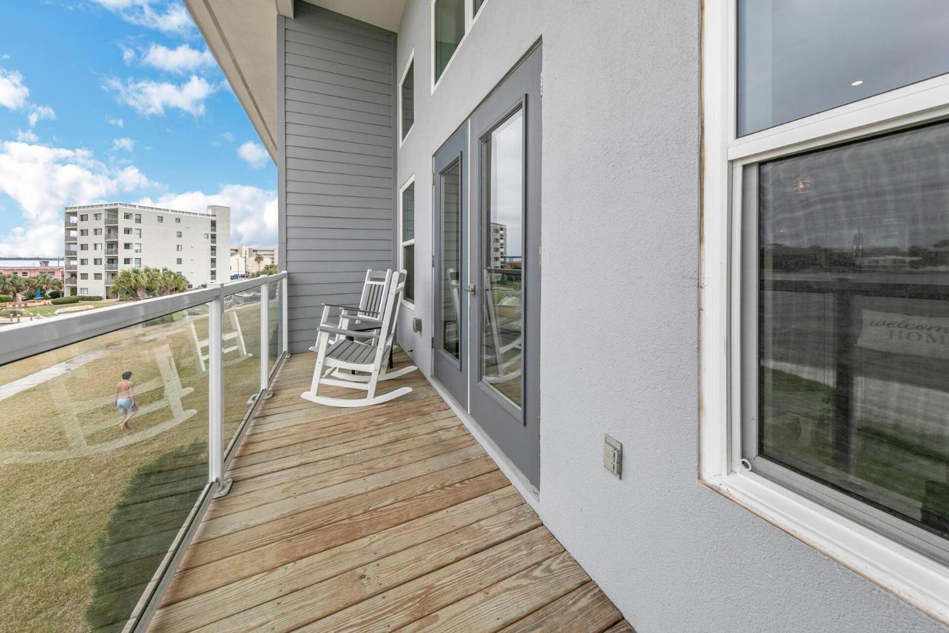 Completely Coastal Spacious Townhome With Harbor Views A Dock And Community Pool
