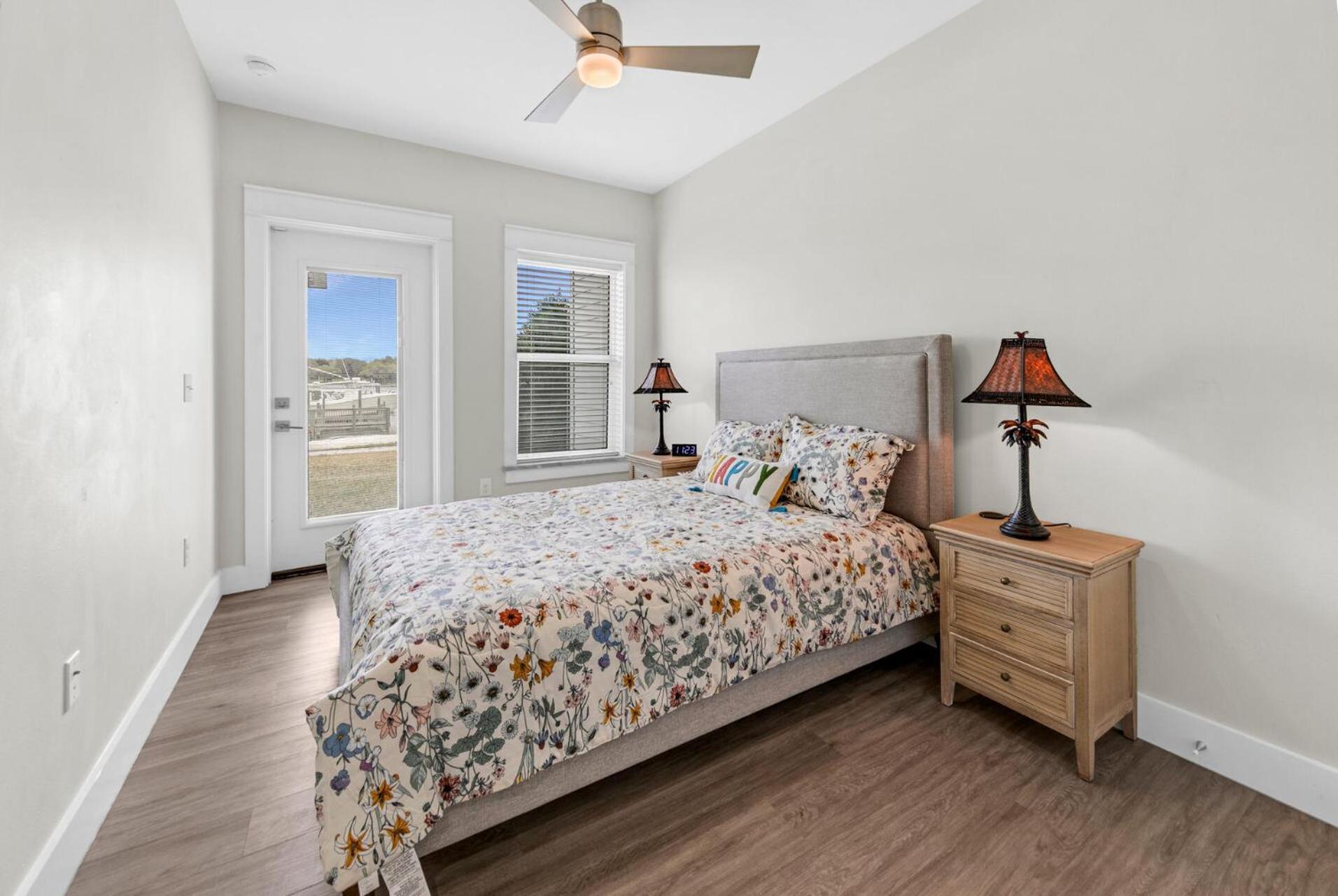 Holiday home Completely Coastal Spacious Townhome With Harbor Views A Dock And Community Pool
