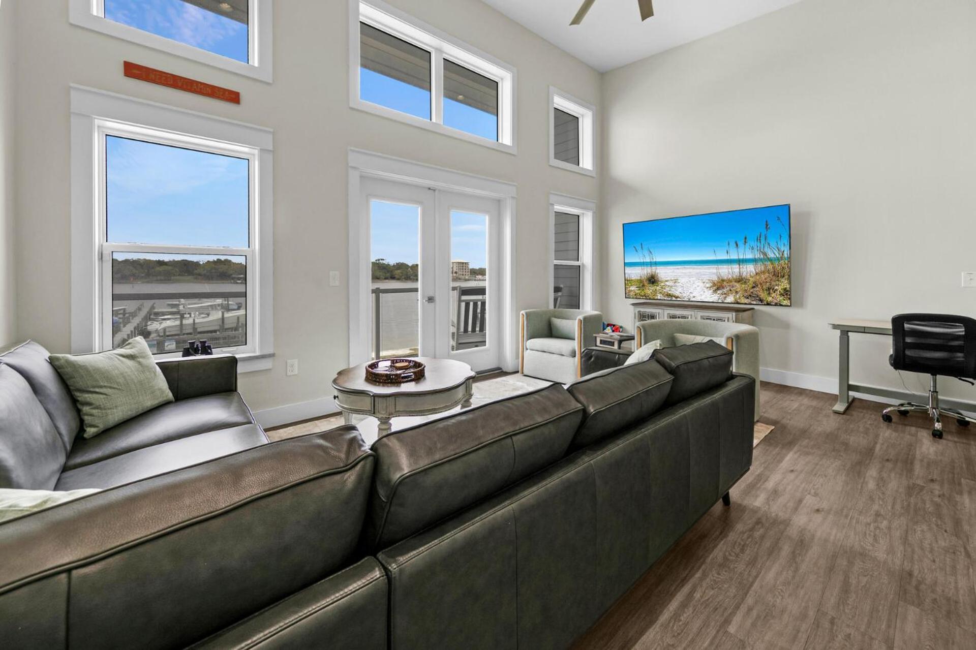 Holiday home Completely Coastal Spacious Townhome With Harbor Views A Dock And Community Pool