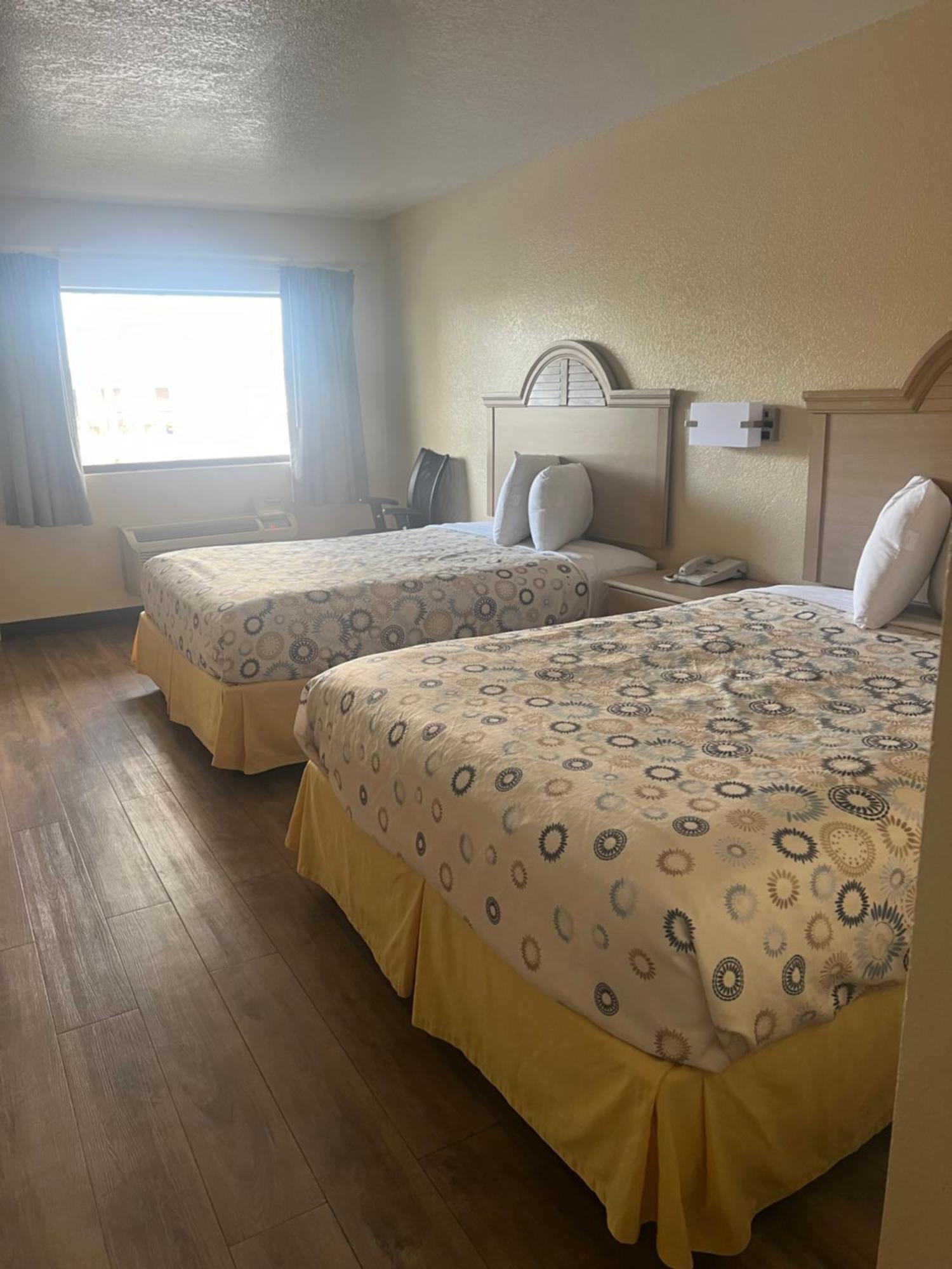 Motel Hole The - Walton - Sunset Plaza - Nearby Beaches & Hurlburt