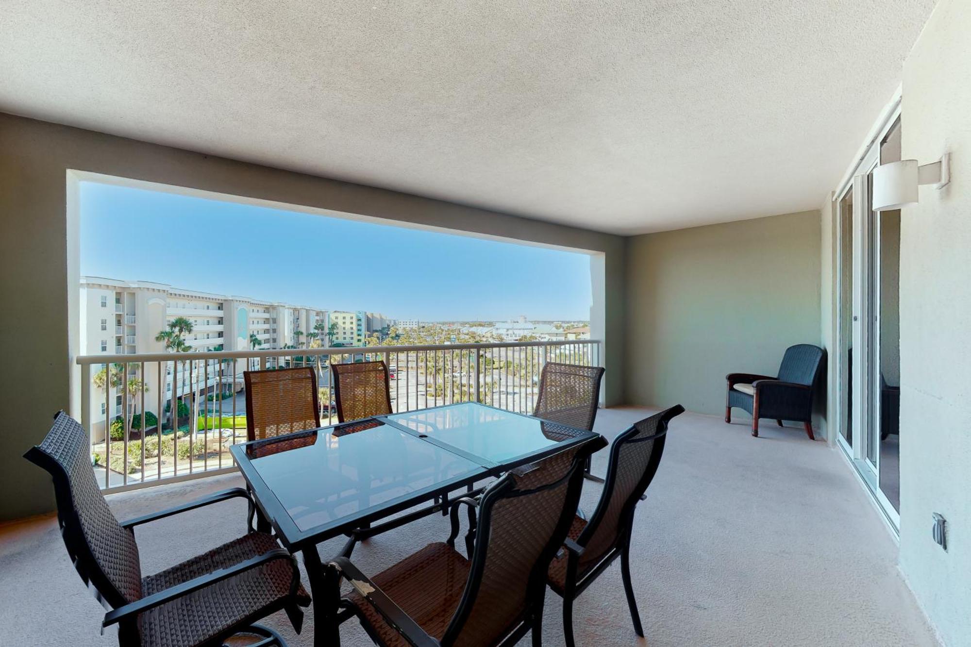 Apartment Azure