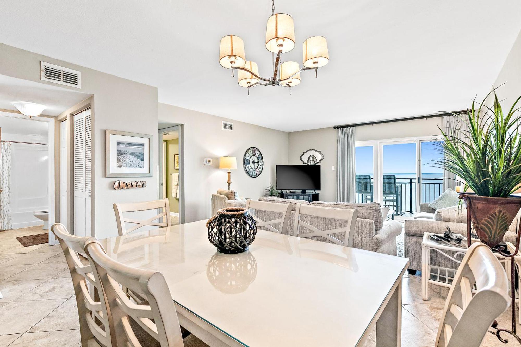 Emerald Isle Apartment *