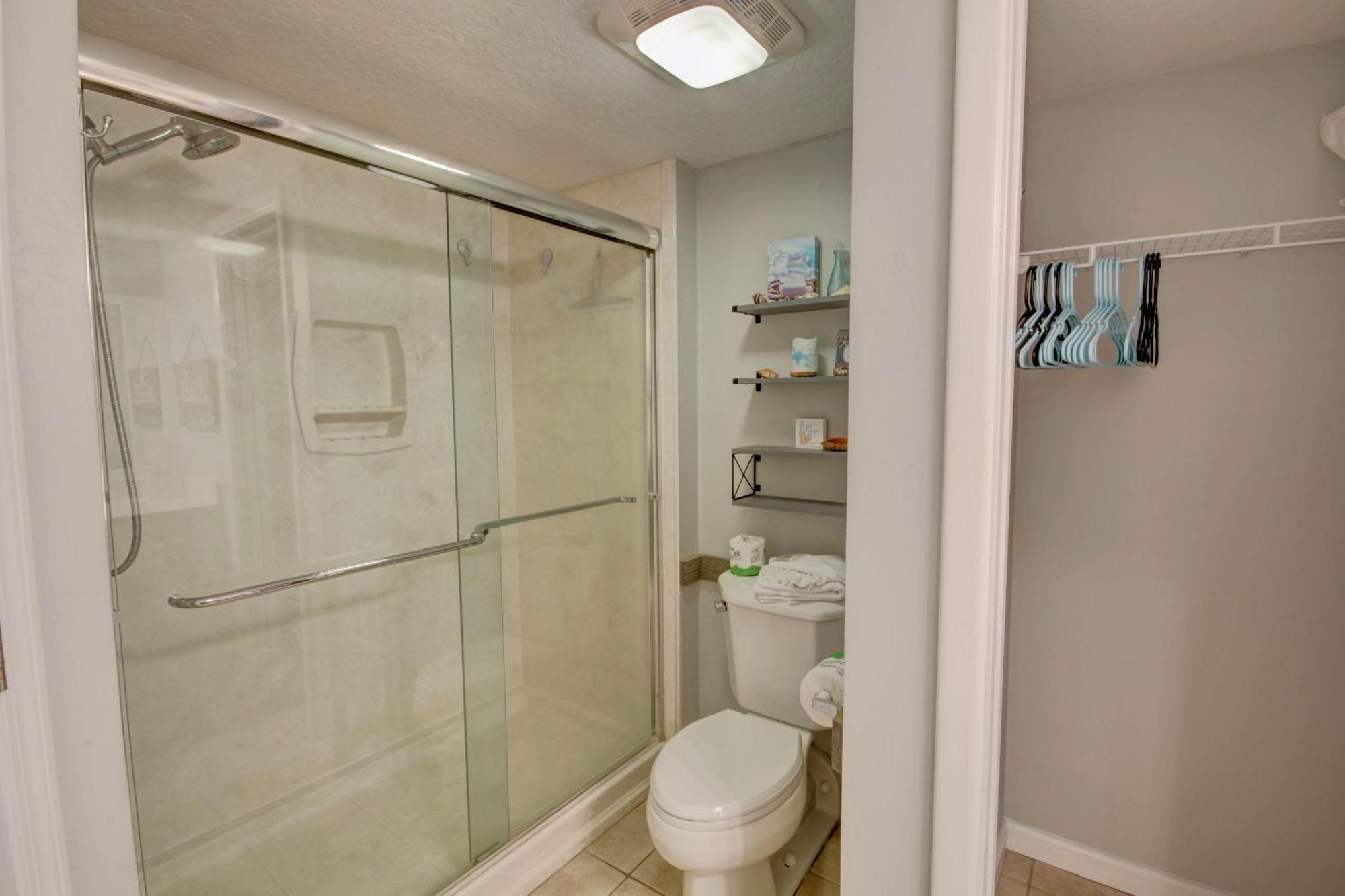El Matador 415 - Walk Right Out To The Pool And The Beach!