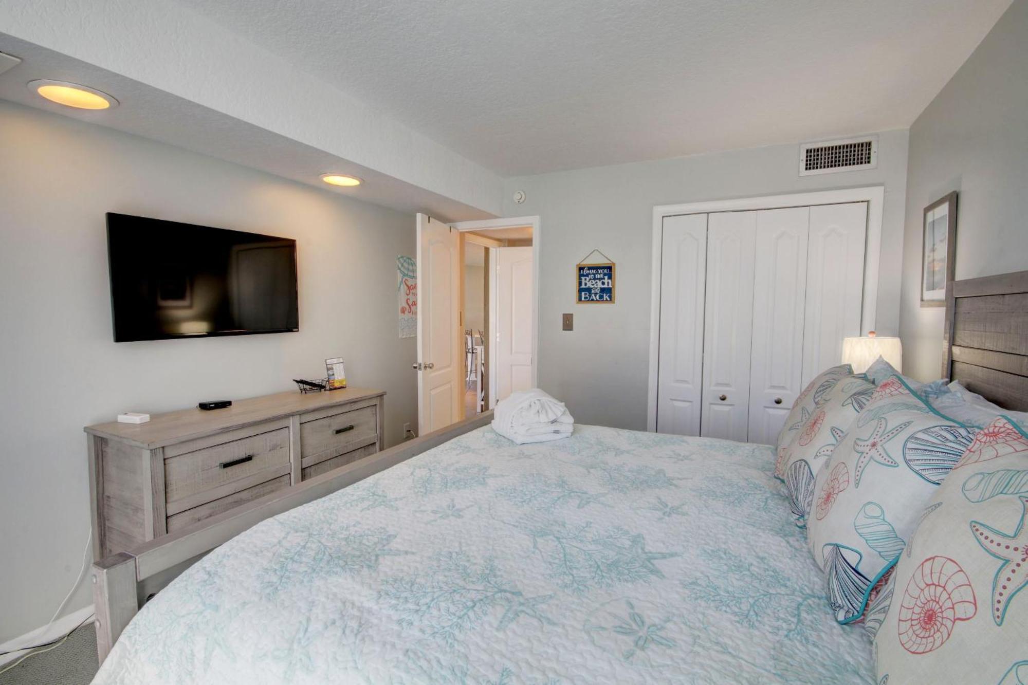 Holiday home El Matador 415 - Walk Right Out To The Pool And The Beach!