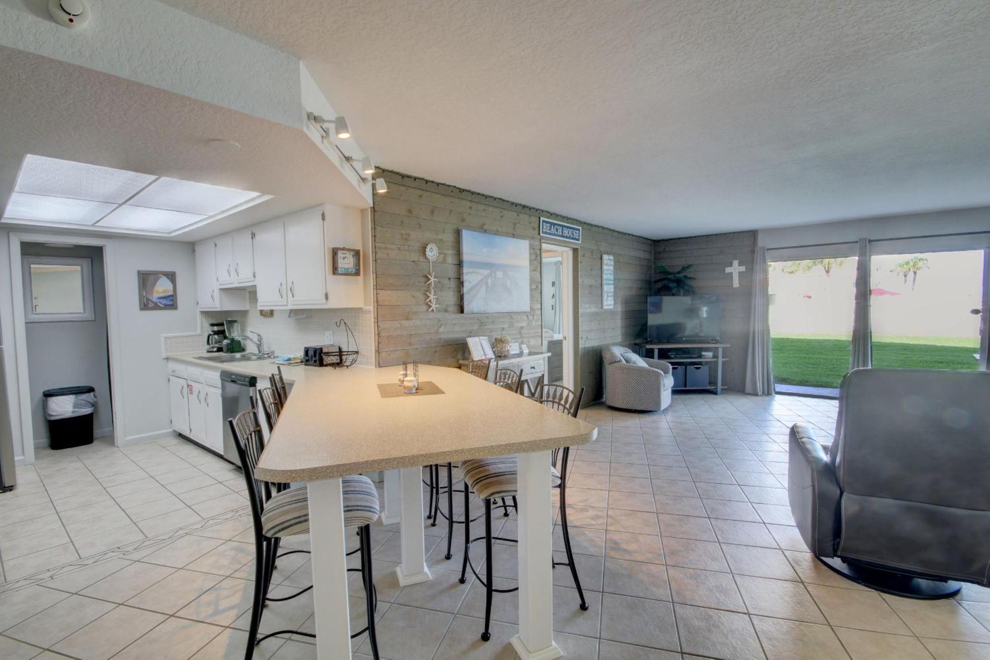El Matador 415 - Walk Right Out To The Pool And The Beach! Holiday home Fort Walton Beach