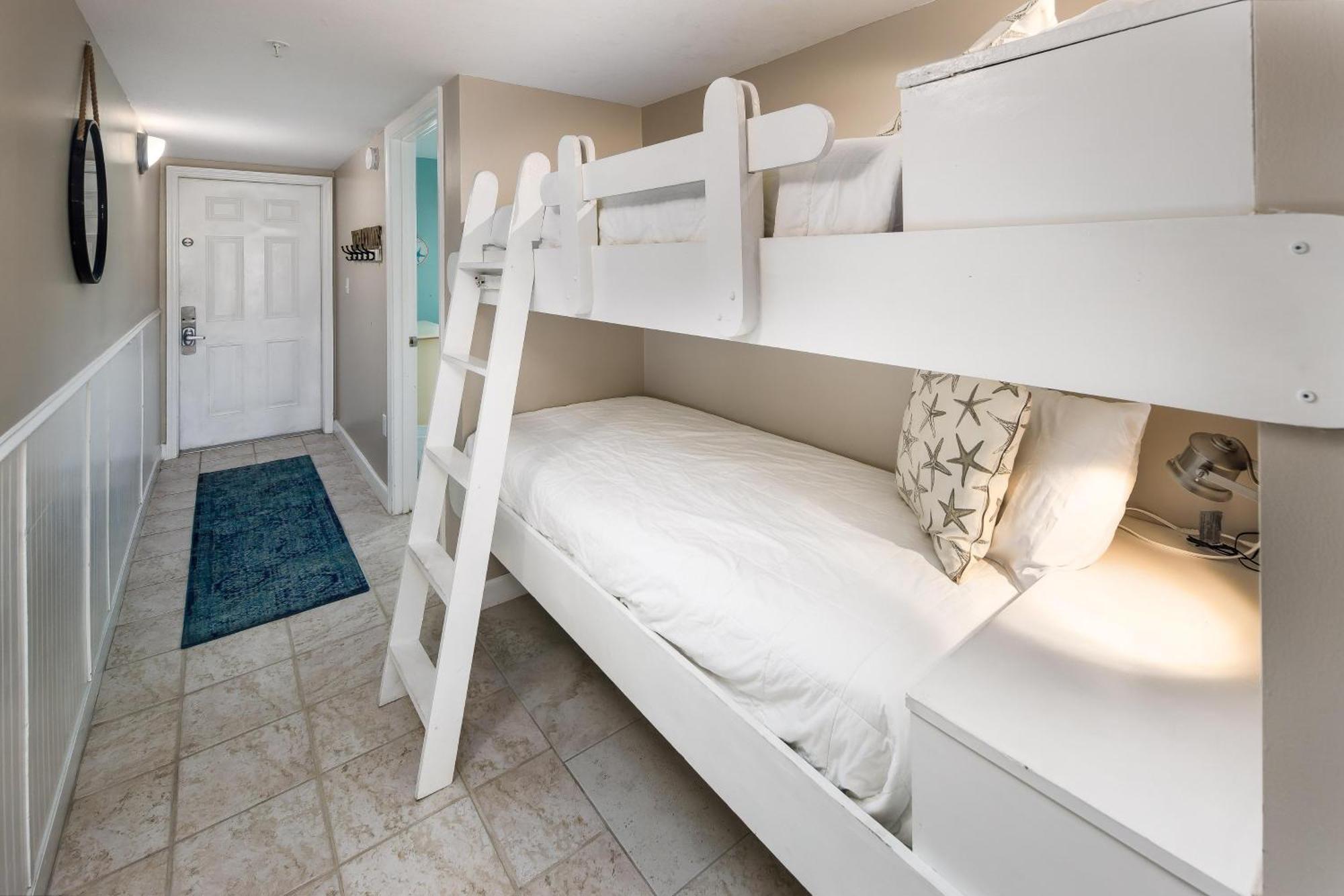 Pelican Isle 114 - Whispering Shores Holiday home *