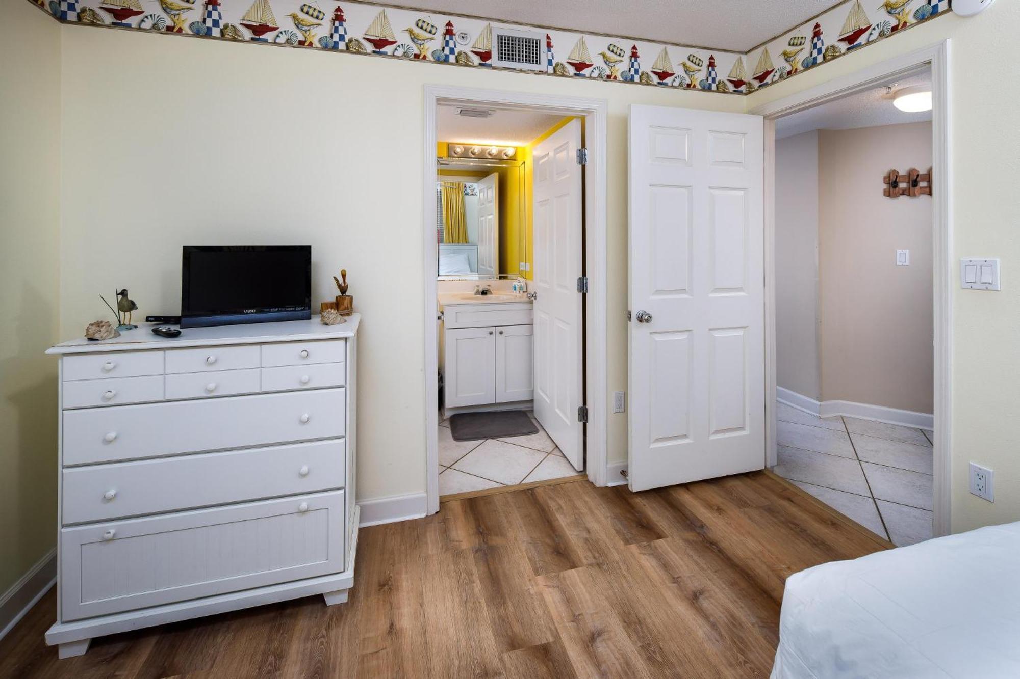 Island Princess 701 - Bum Bliss Holiday home *