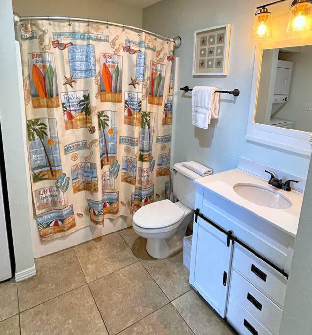 Front, Wave N Sea 202, Free Activities Included! Holiday home Fort Walton Beach