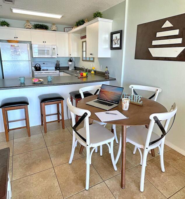 Holiday home Front, Wave N Sea 202, Free Activities Included! *