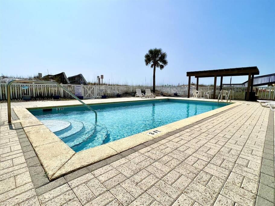 Holiday home Front, Wave N Sea 202, Free Activities Included!