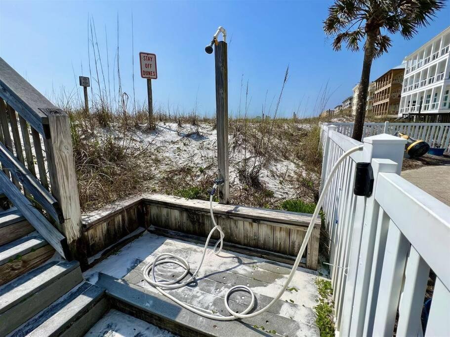 Holiday home Front, Wave N Sea 202, Free Activities Included! Fort Walton Beach