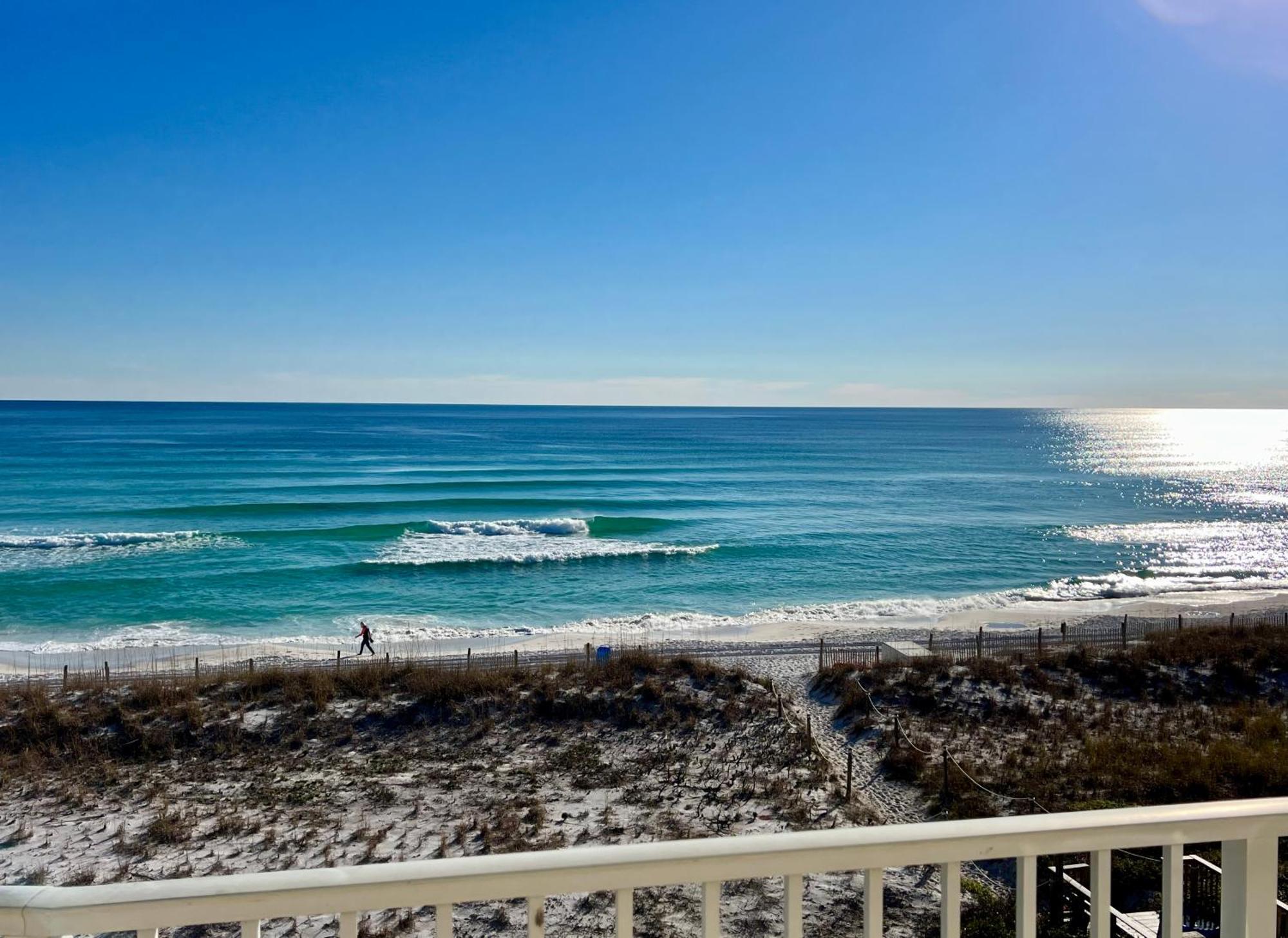 Beachfront Aqua 403! Free Activities Included! Holiday home *