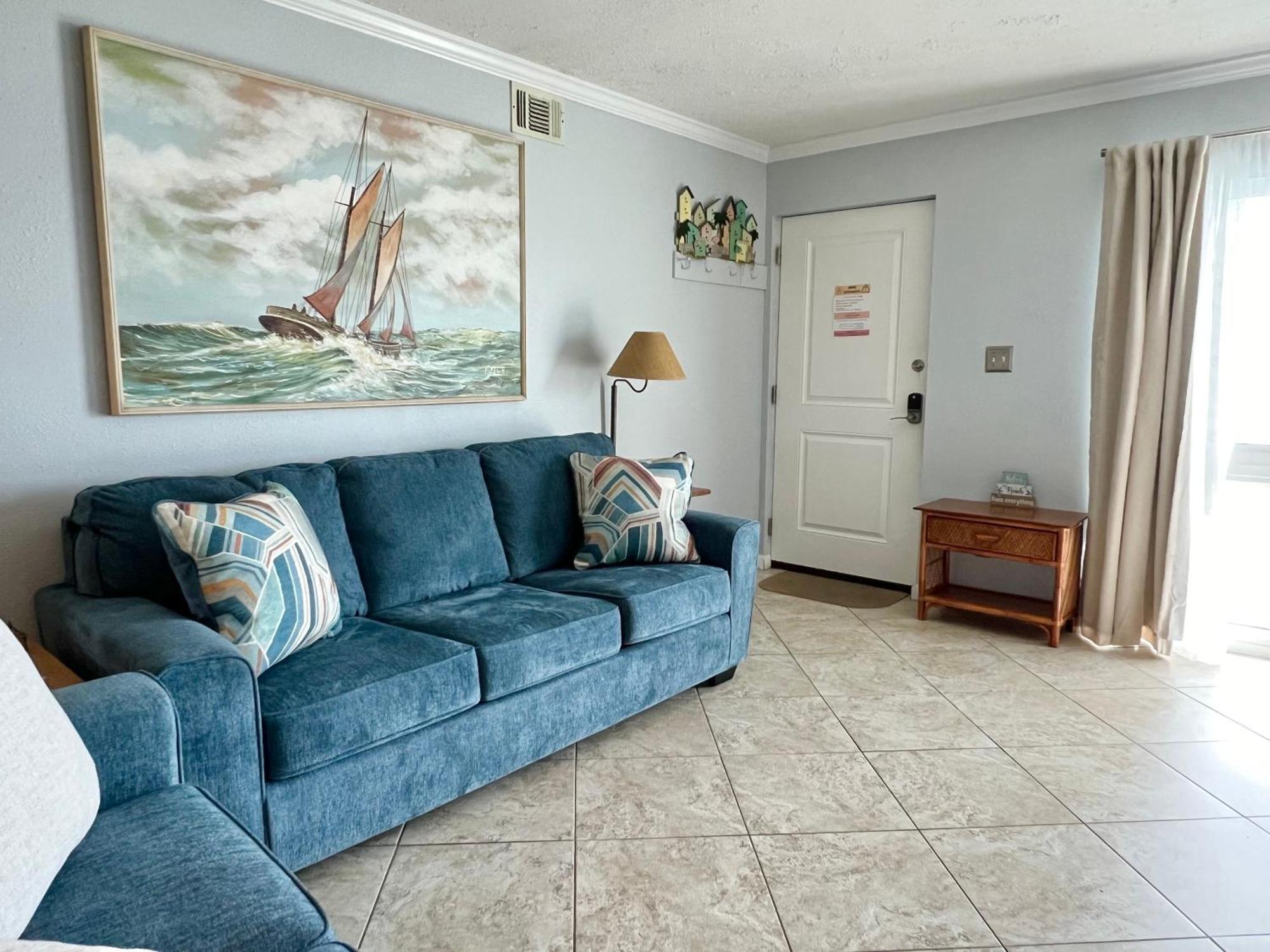 Beachfront Aqua 403! Free Activities Included! Holiday home