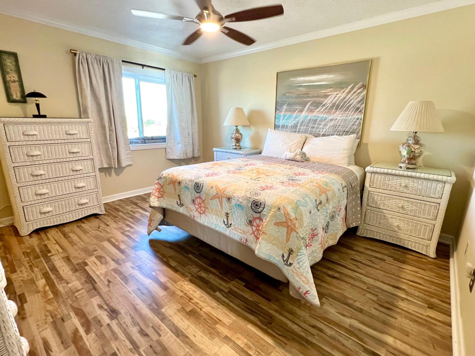 Beachfront Aqua 403! Free Activities Included! Fort Walton Beach
