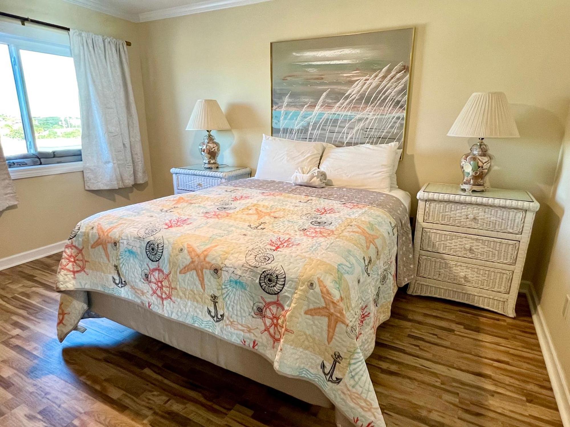 Beachfront Aqua 403! Free Activities Included! Holiday home *