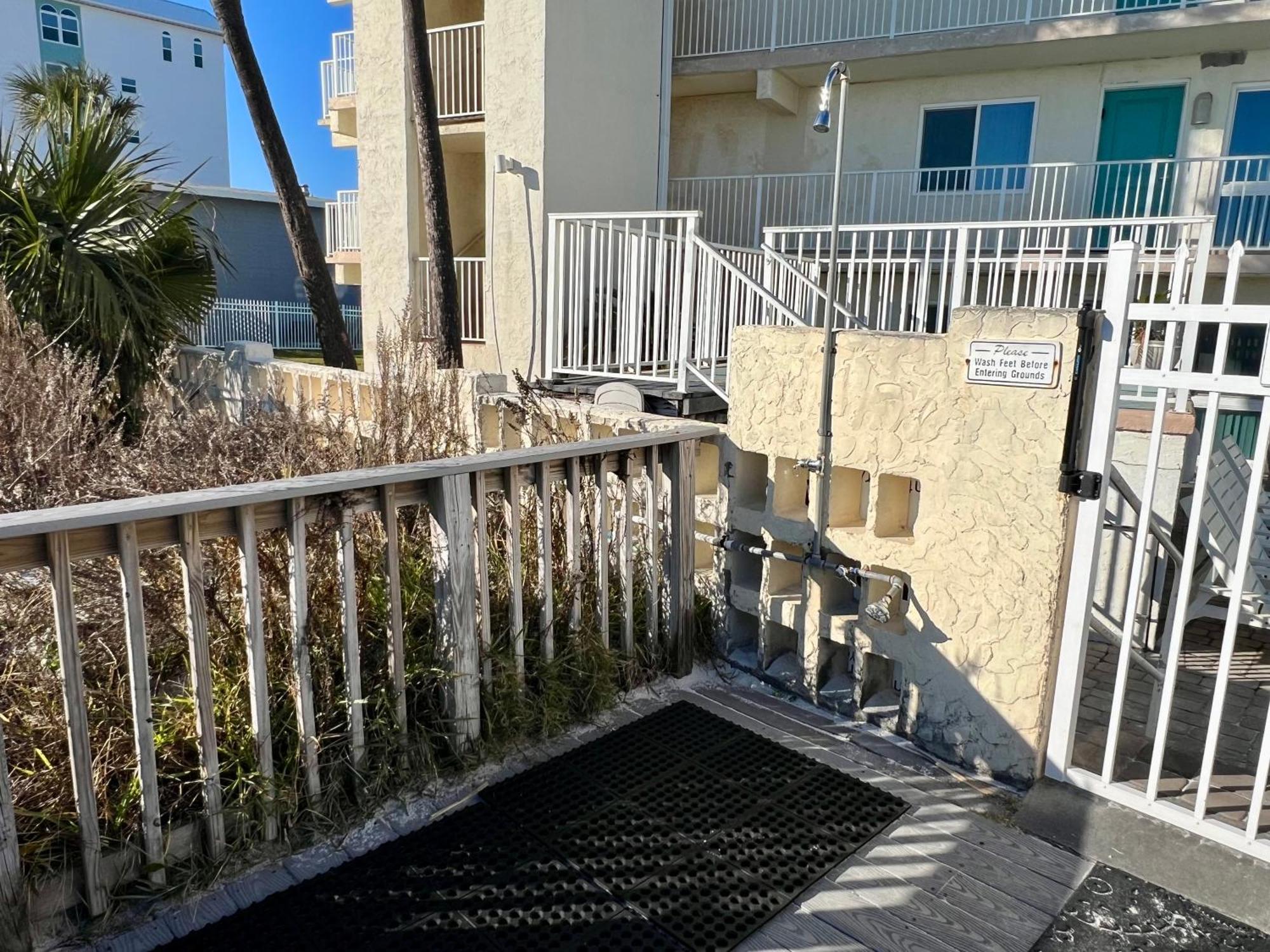 Beachfront Aqua 403! Free Activities Included! Holiday home Fort Walton Beach