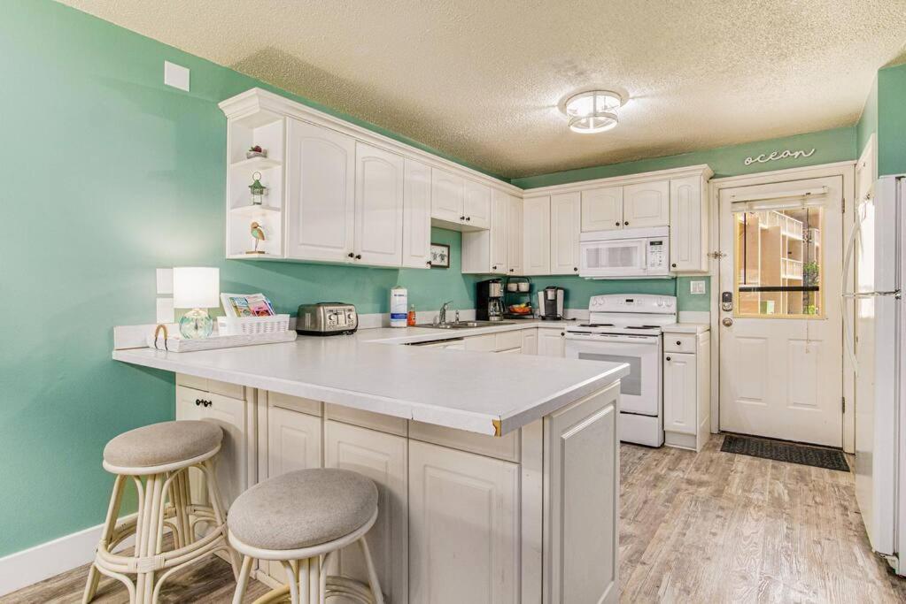Apartment Adorable, Turtles Nest 115, Free Activities Included! Fort Walton Beach