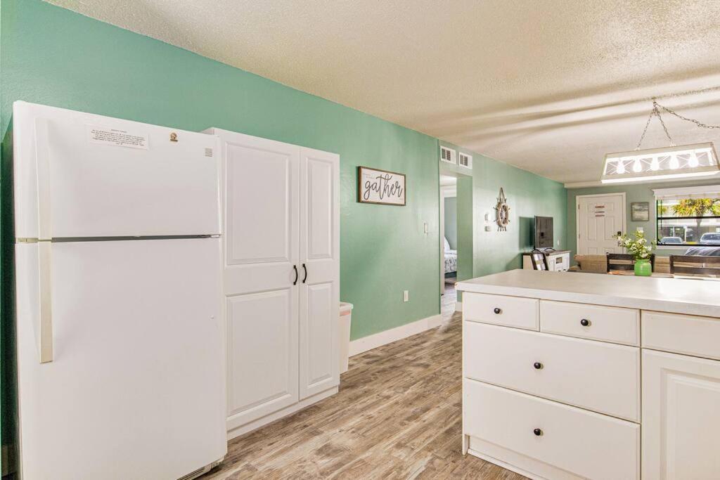 Apartment Adorable, Turtles Nest 115, Free Activities Included! Fort Walton Beach
