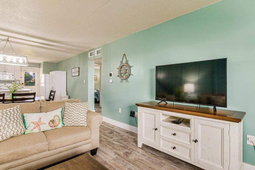 Adorable, Turtles Nest 115, Free Activities Included! * Fort Walton Beach