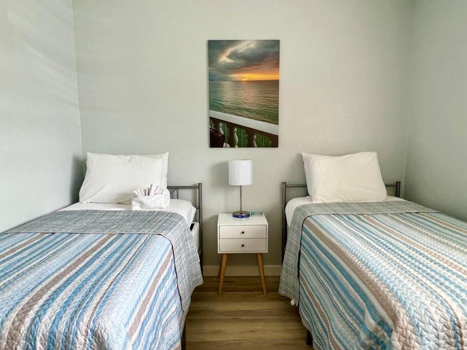 New! Walk 6! Dog Friendly, Free Activities Included! Holiday home *