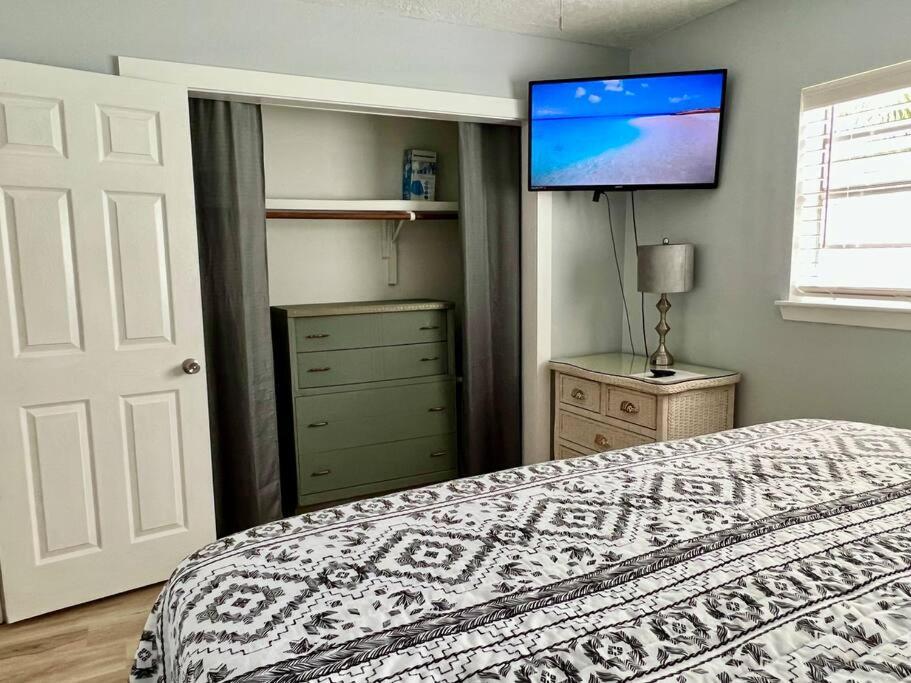 New! Walk 6! Dog Friendly, Free Activities Included! Holiday home