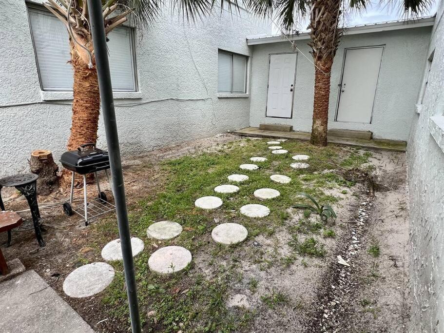 New! Walk 6! Dog Friendly, Free Activities Included! Holiday home