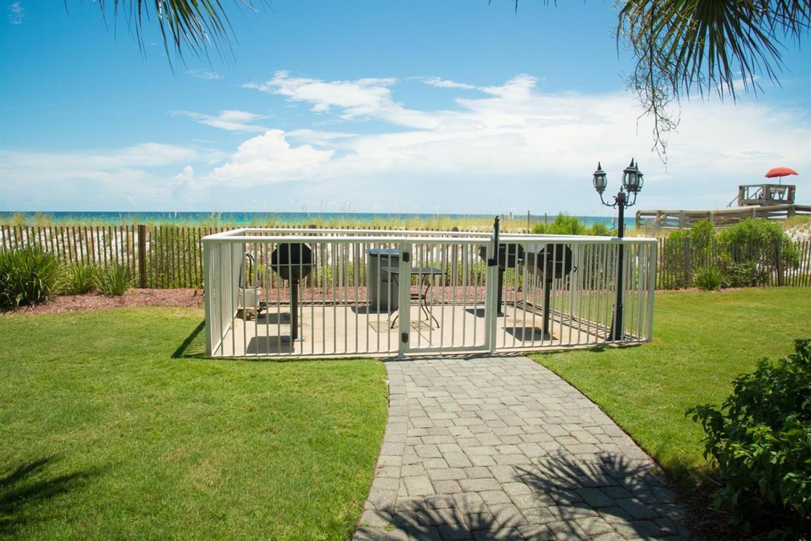 Apartment Beautiful Front, Okaloosa Dreamin 404! Free Activities Included!