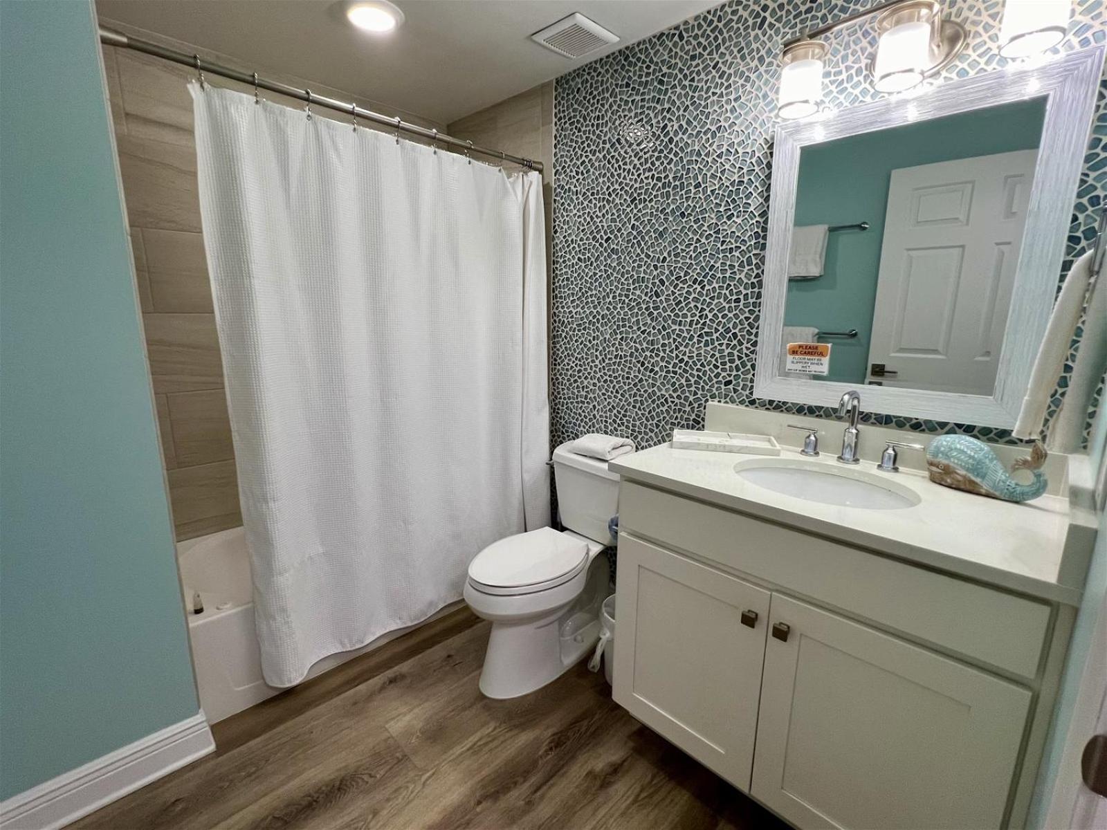 Beautiful Front, Okaloosa Dreamin 404! Free Activities Included! Apartment *